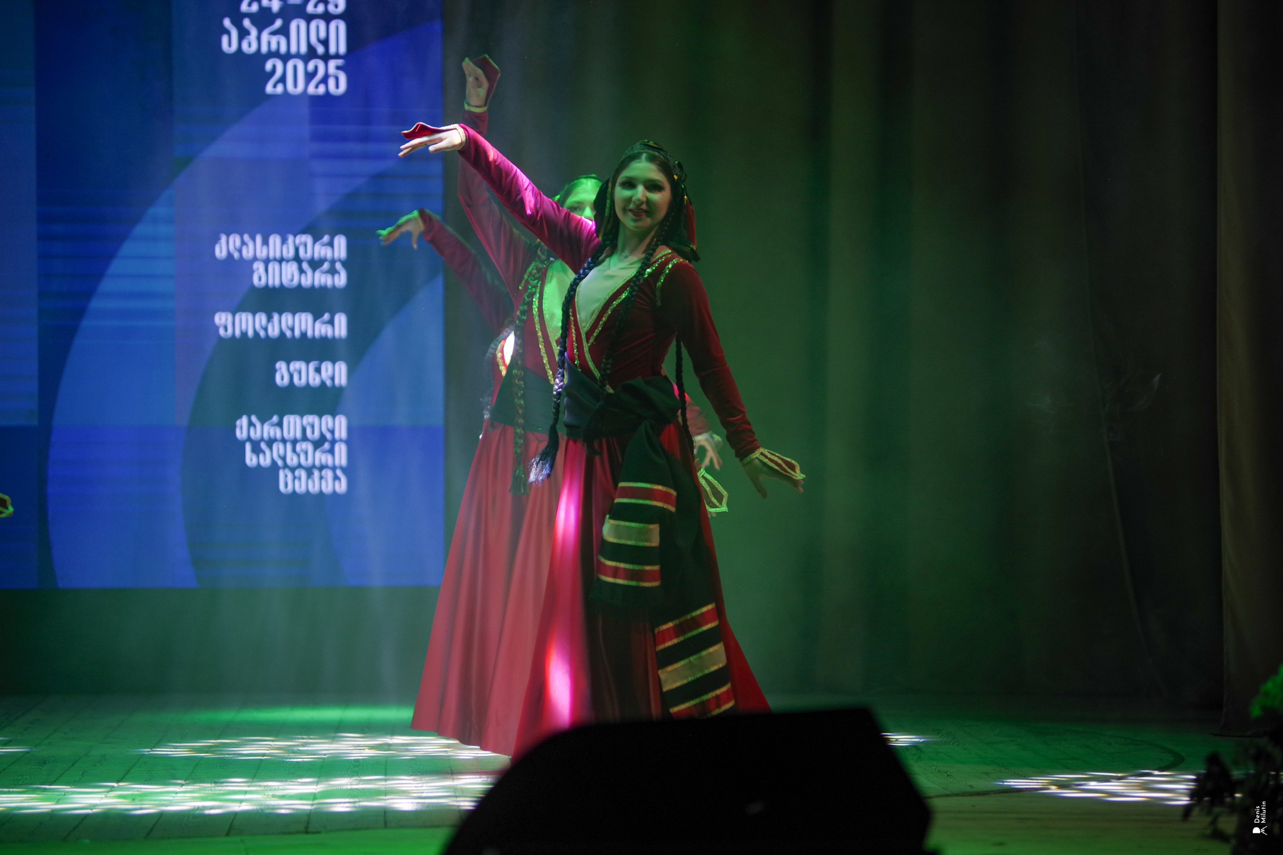 Танцы в Хоби. Портретный фотограф Денис Милютин