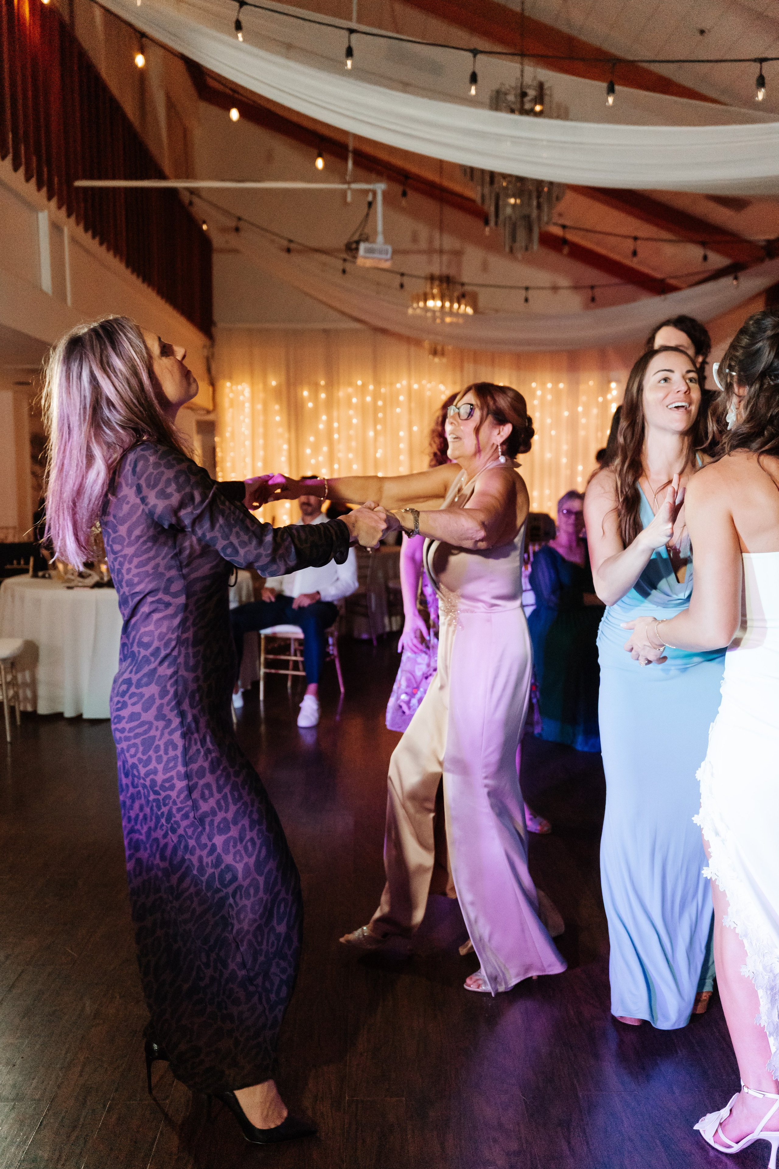 2025-08-16_BryanAmber. Ретушер Зенькевич Света