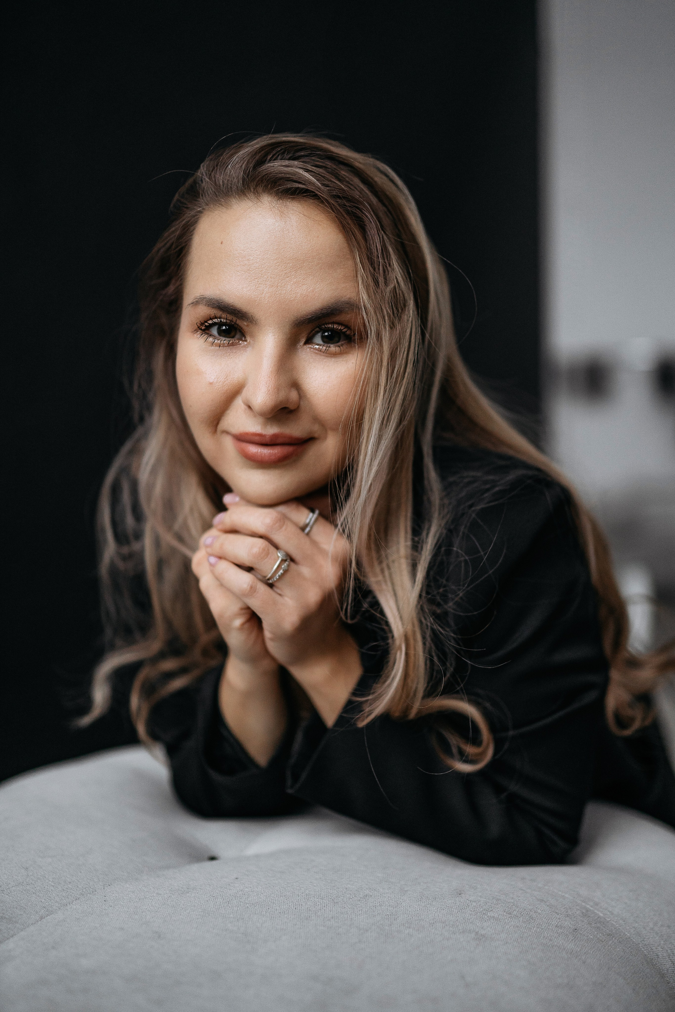 Марина в студии. Портретный фотограф в Москве Ольга Акушко