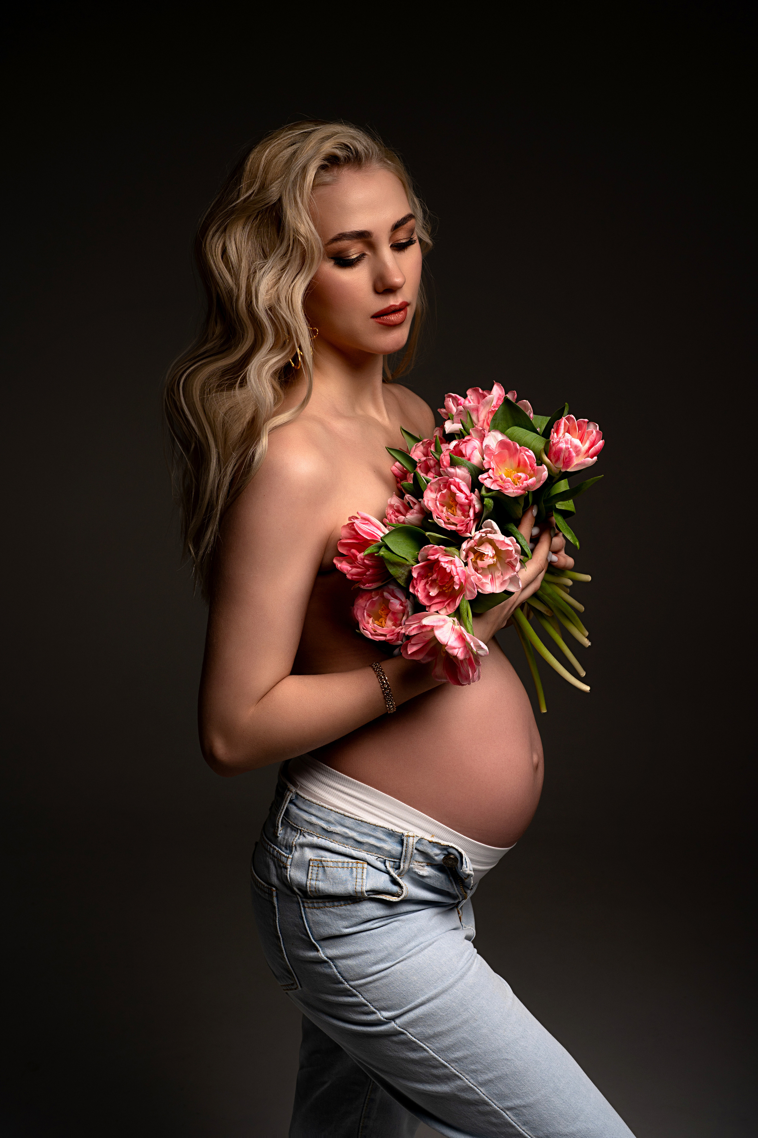 Беременность. Студийная съёмка. Фотограф беременности в Омске Татьяна Медведева