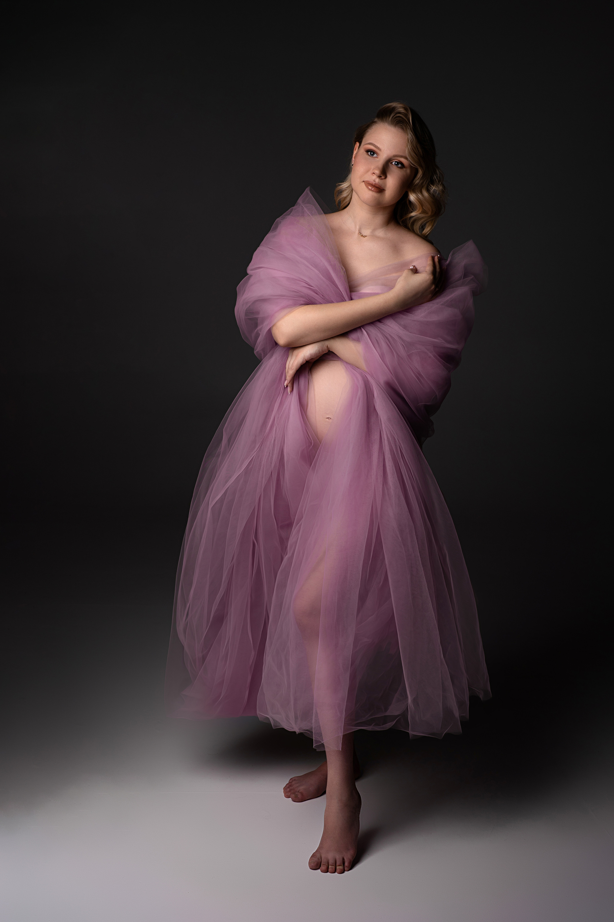 Беременность. Студийная съёмка. Фотограф беременности в Омске Татьяна Медведева