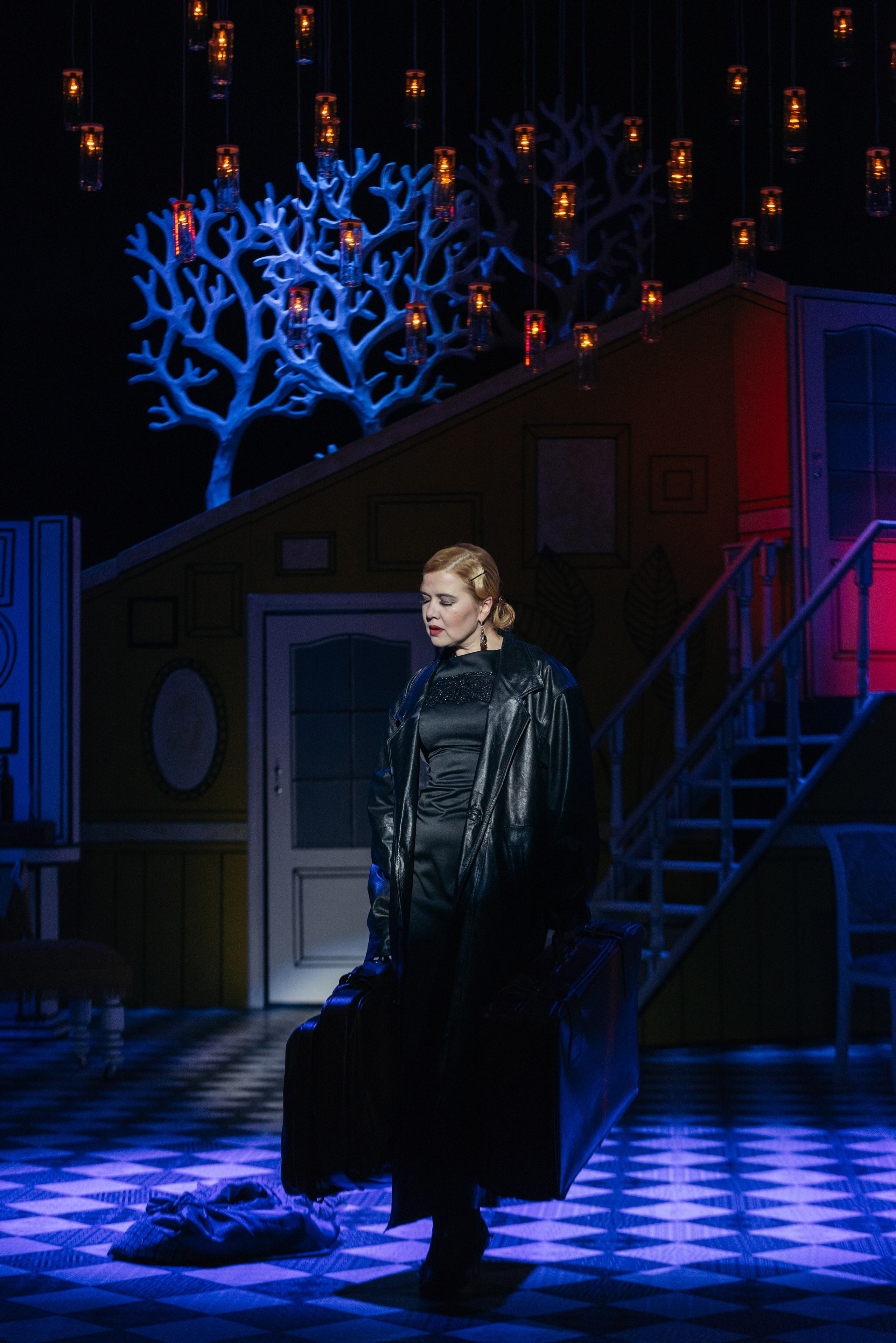 8 любящих женщин. Главная