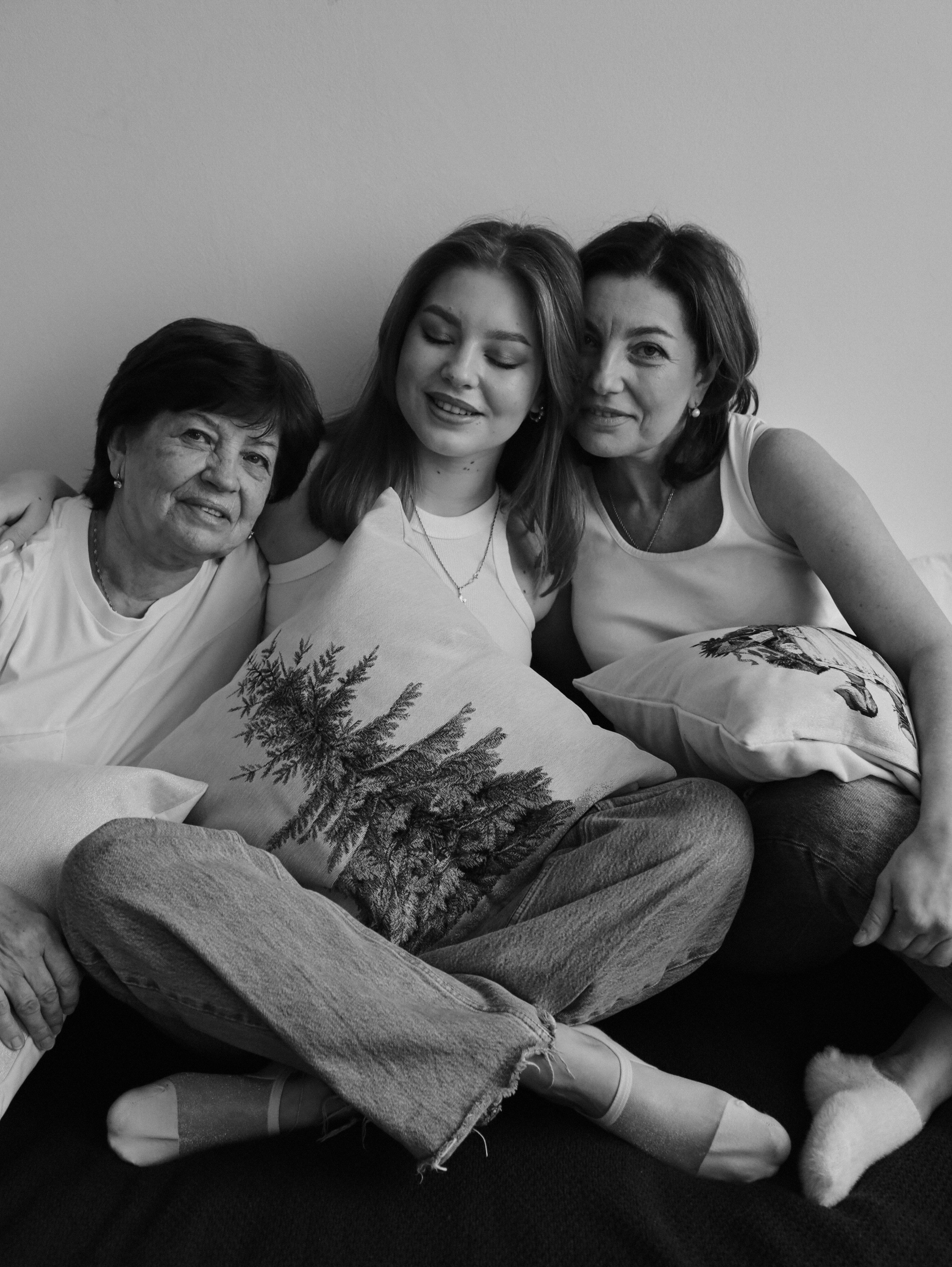 МАМА | ДОЧКА | ВНУЧКА. Фотограф Москва Анастасия Толстова