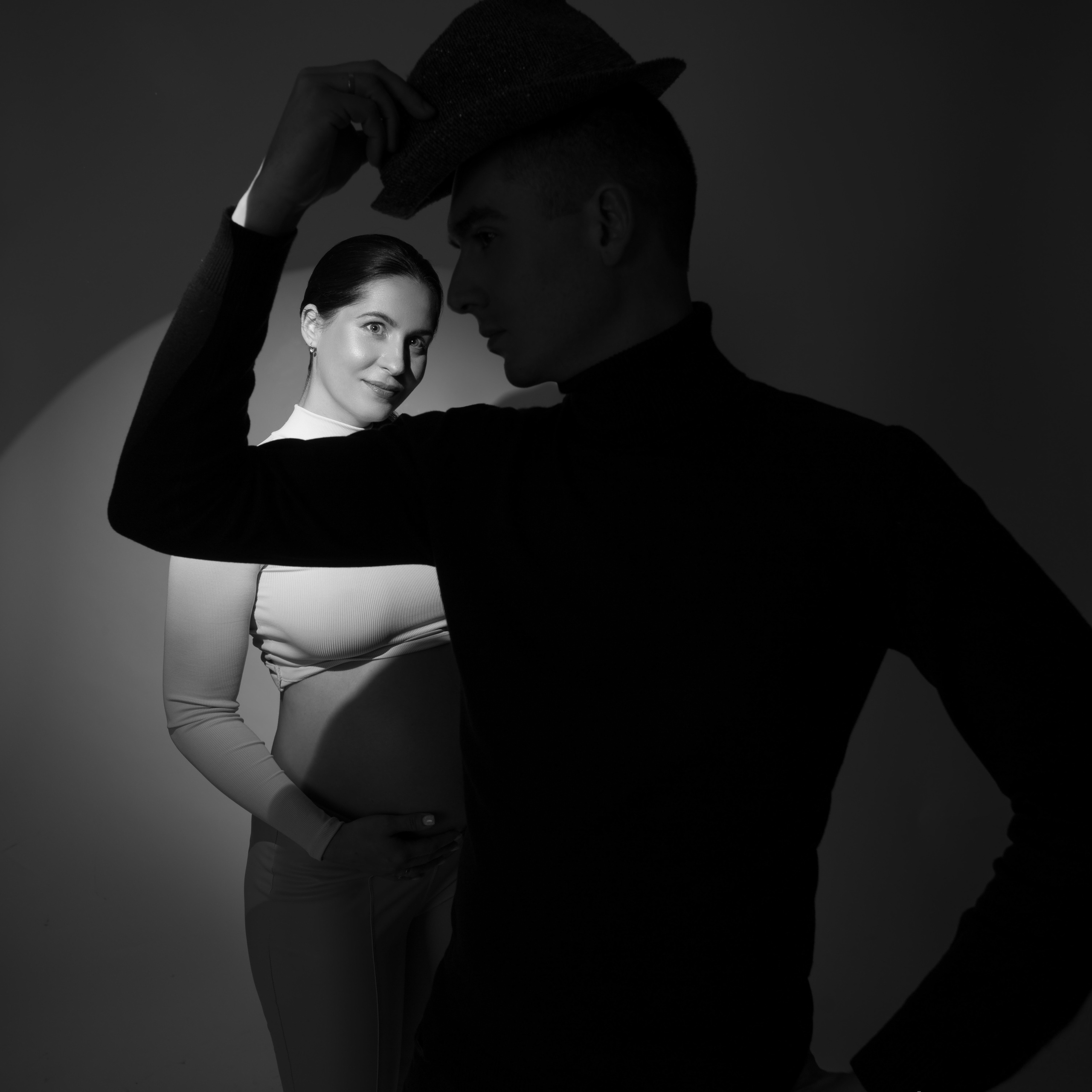 Фотосъемка беременных. Фотостудия «Gelios». Фотосессии в Калининграде