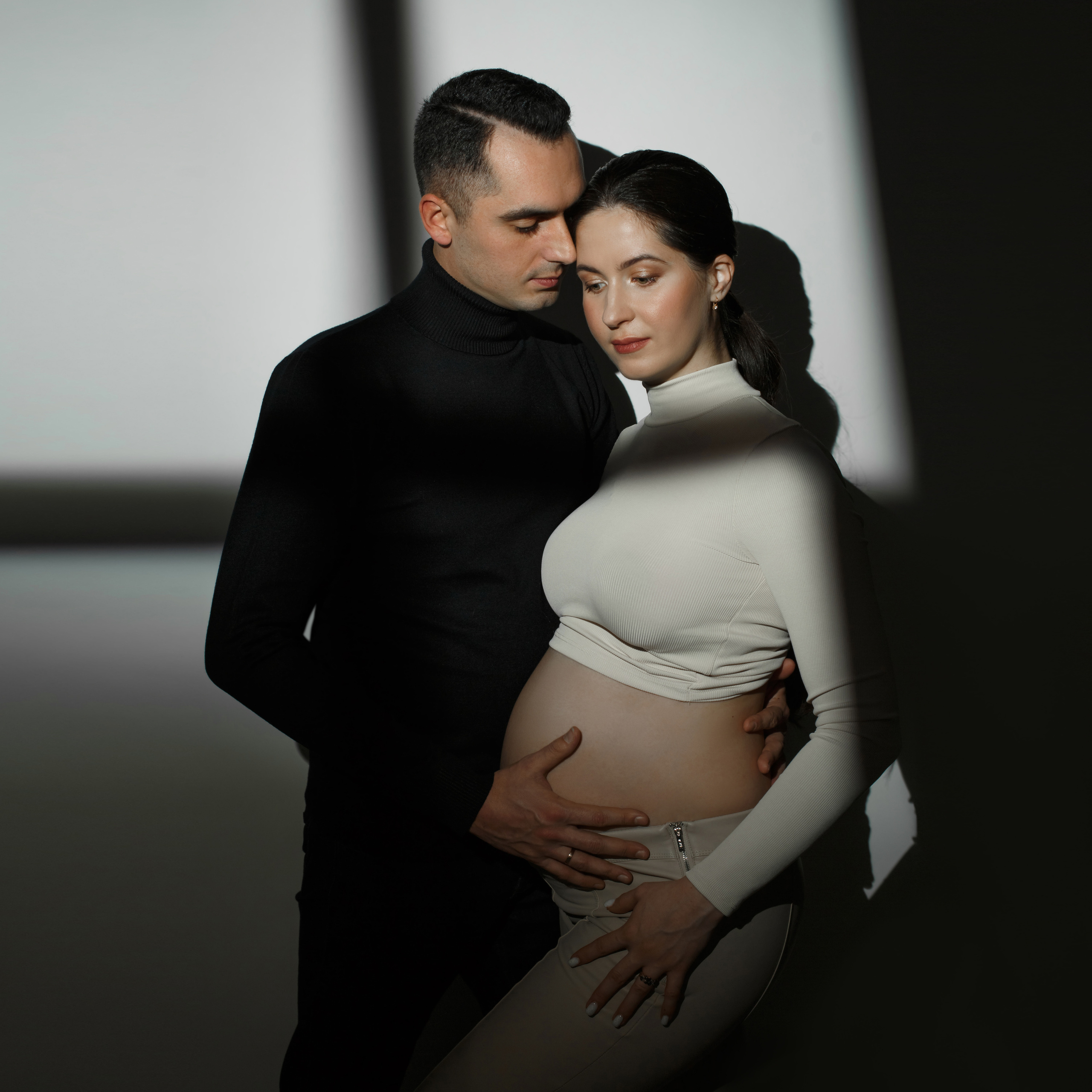 Фотосъемка беременных. Фотостудия «Gelios». Фотосессии в Калининграде