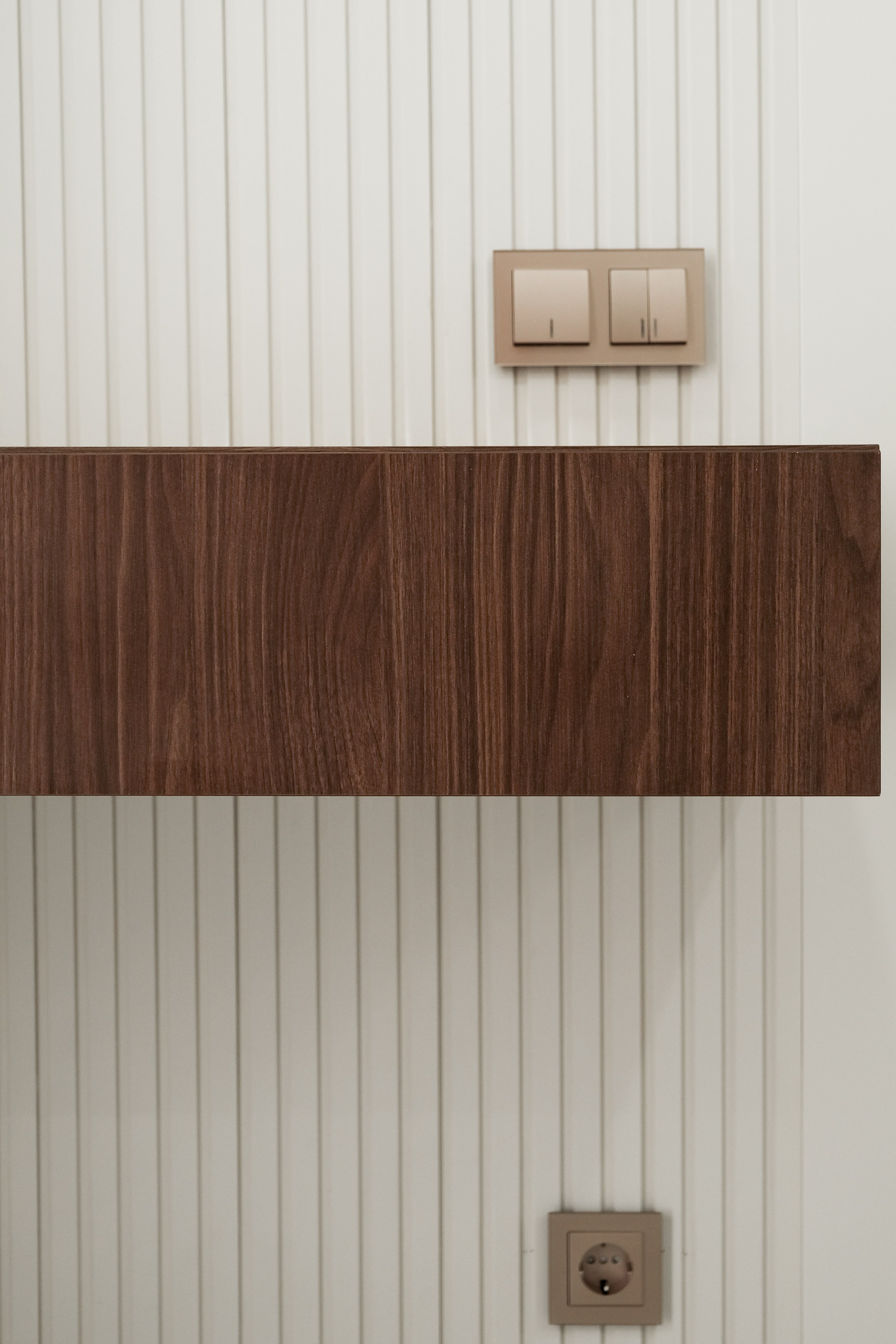 Шкаф и консоль в прихожую от ГУДРУМ. Мебель на заказ в Томске. ГУДРУМ — Мебель на заказ в Томске | Кухни | Шкафы | Стулья и Столы