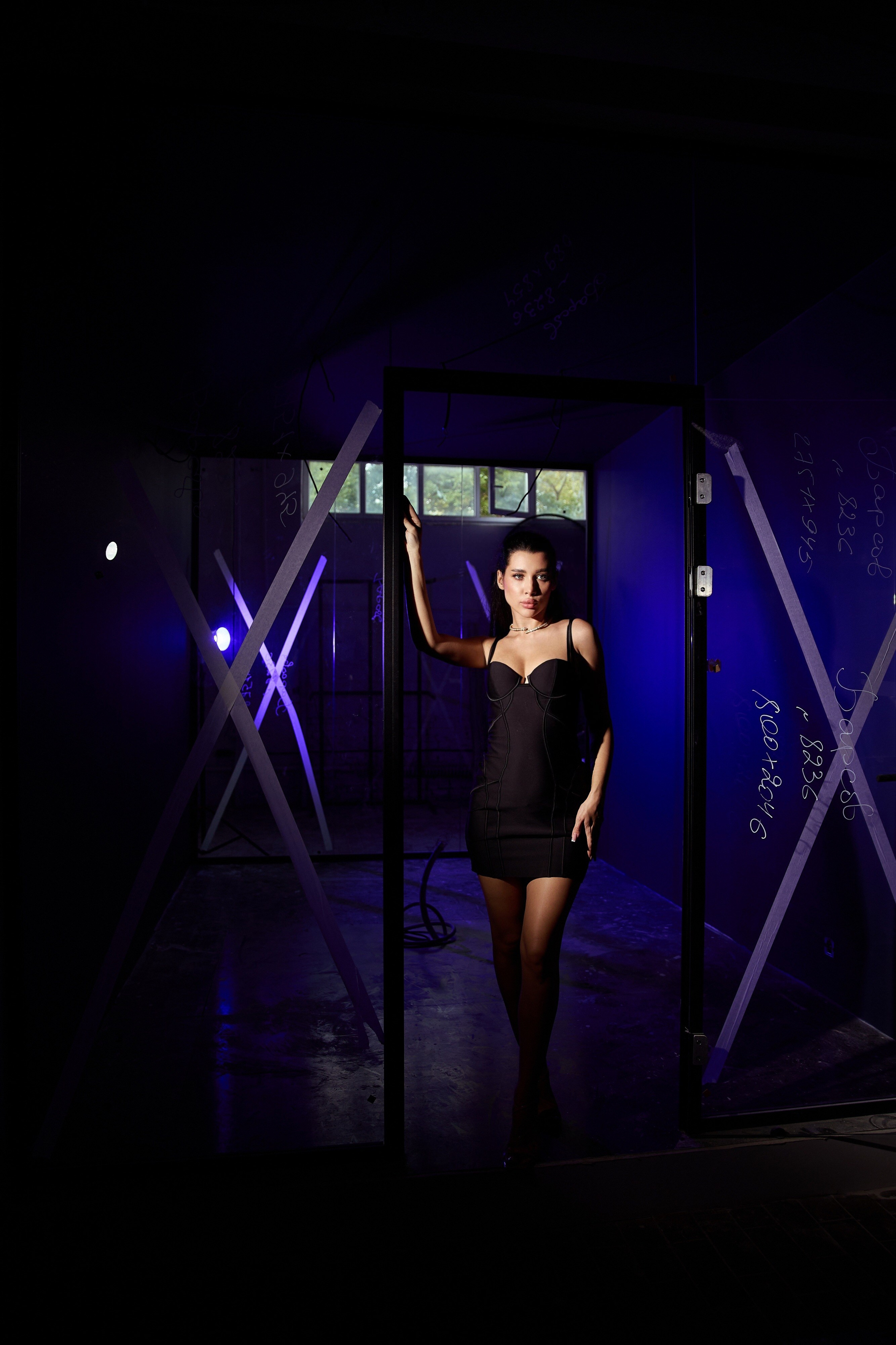 Portrait women’s photo session at the Photo Studio. Professional photographer in Sochi Victoria Joy. Teaching Photography