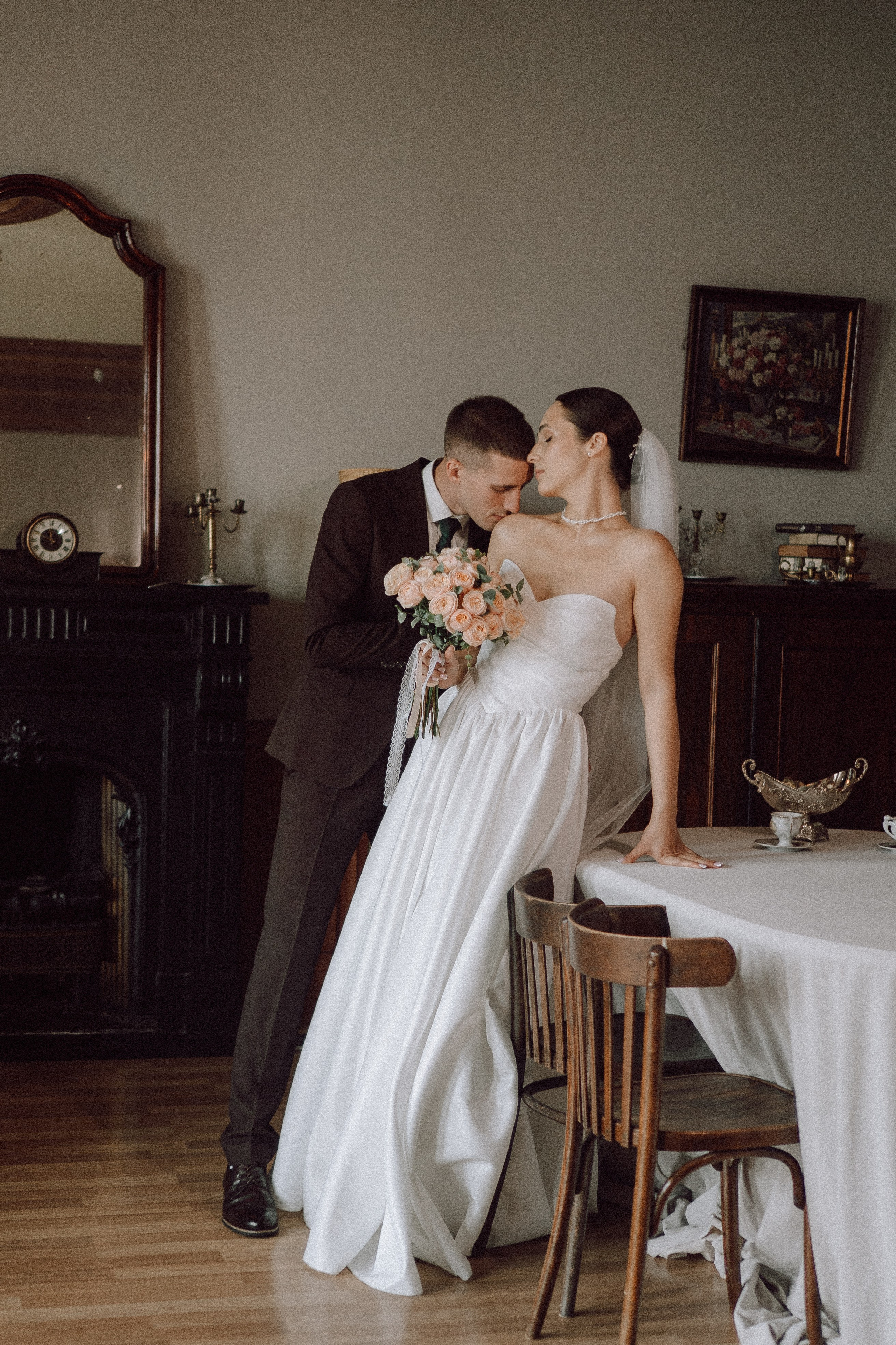 СВАДЕБНАЯ ПРОГУЛКА В САНТК-ПЕТЕРБУРГЕ (ИСАКИЕВСКИЙ СОБОР, ЗИМНЯЯ КАНАВКА, ЭРМИТАЖ И БОЛЬШАЯ МОРСКАЯ УЛИЦА). Профессиональный фотограф, Санкт-Петербург — Виктория Богомолова