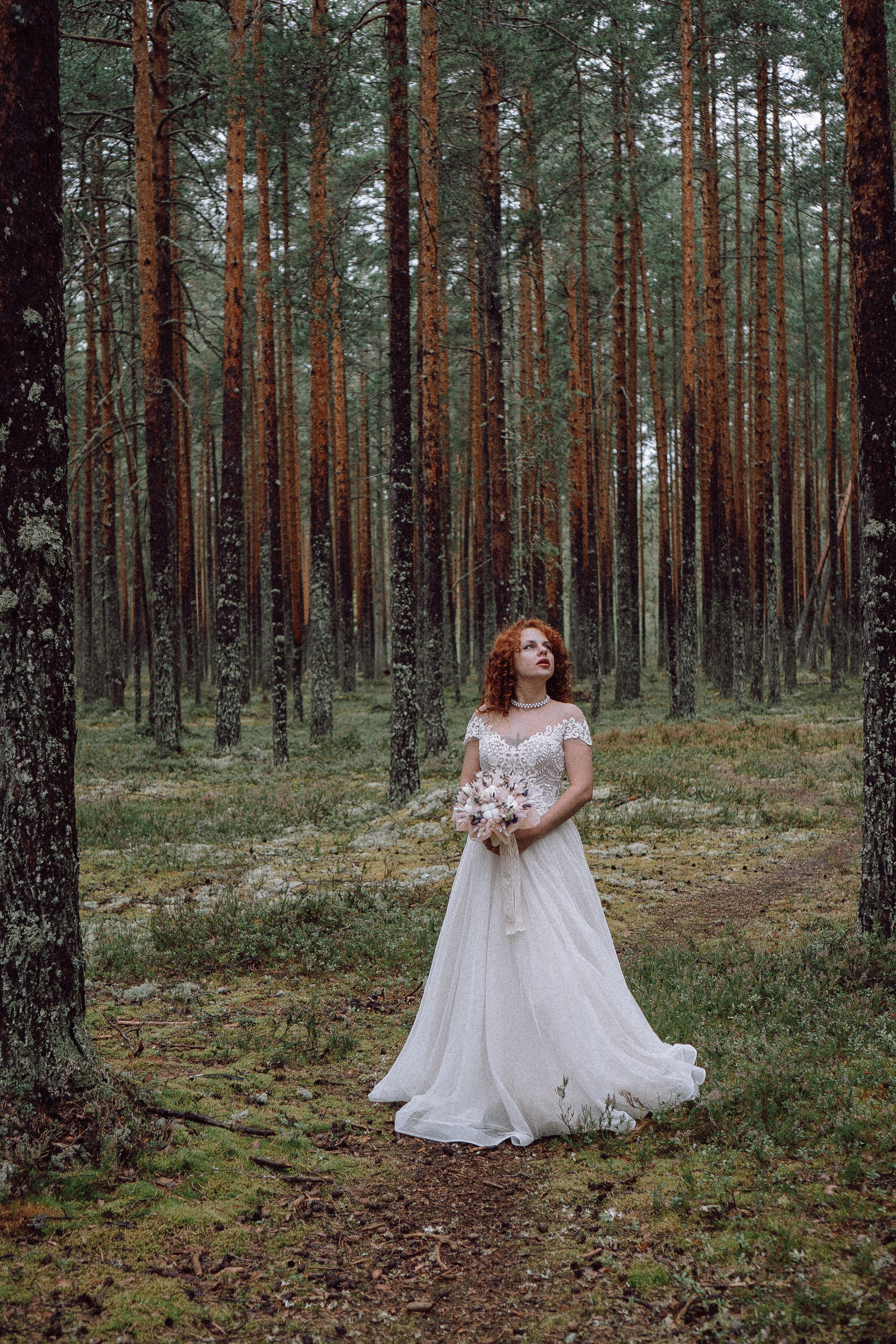 СВАДЕБНАЯ ФОТОСЕССИИЯ ПАРЫ В ГОРОДЕ ПРИОЗЕРСК В СОСНОВОМ ЛЕСУ И С ПИКАПОМ. Профессиональный фотограф, Санкт-Петербург — Виктория Богомолова