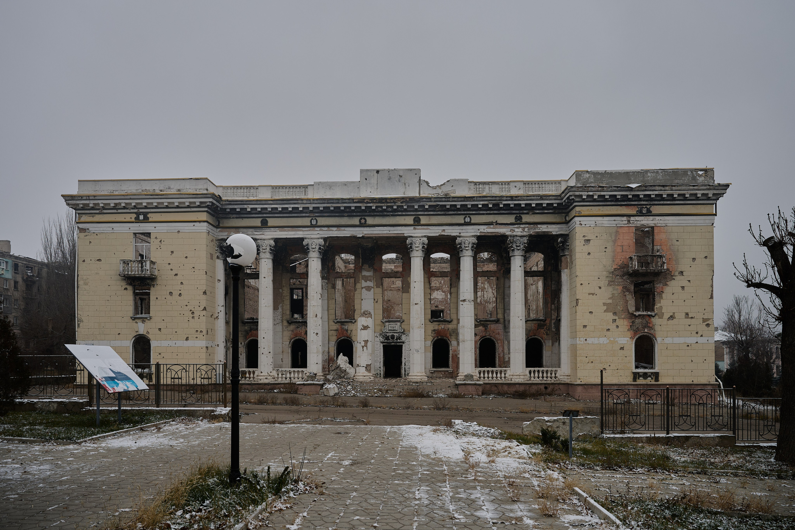 Лисичанск. Луганская область. Фотопроект «Территории»