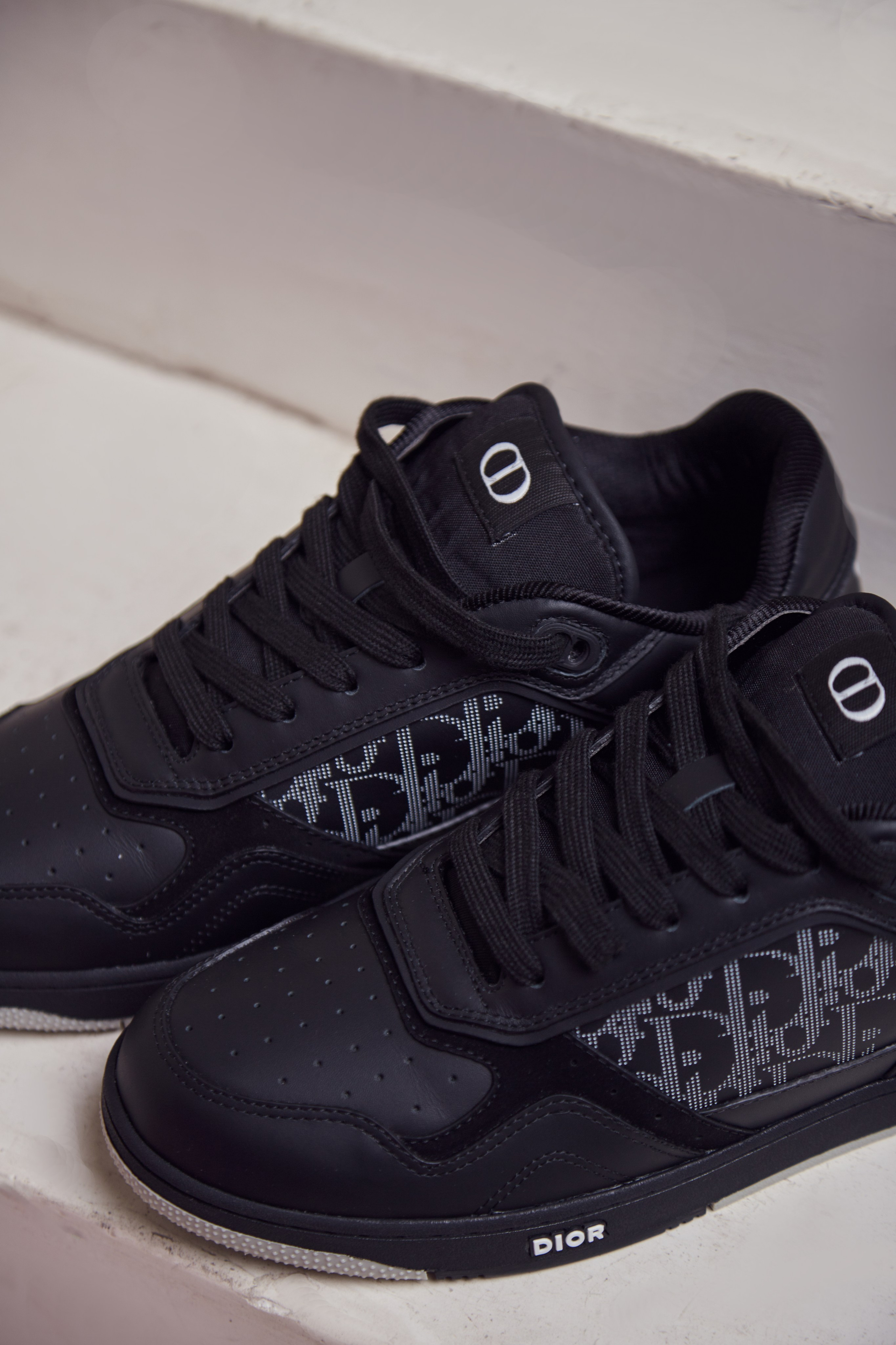 Магазин кроссовок PRICE POINT. Фоттéтика / фотоагентство в москве / фотограф москва