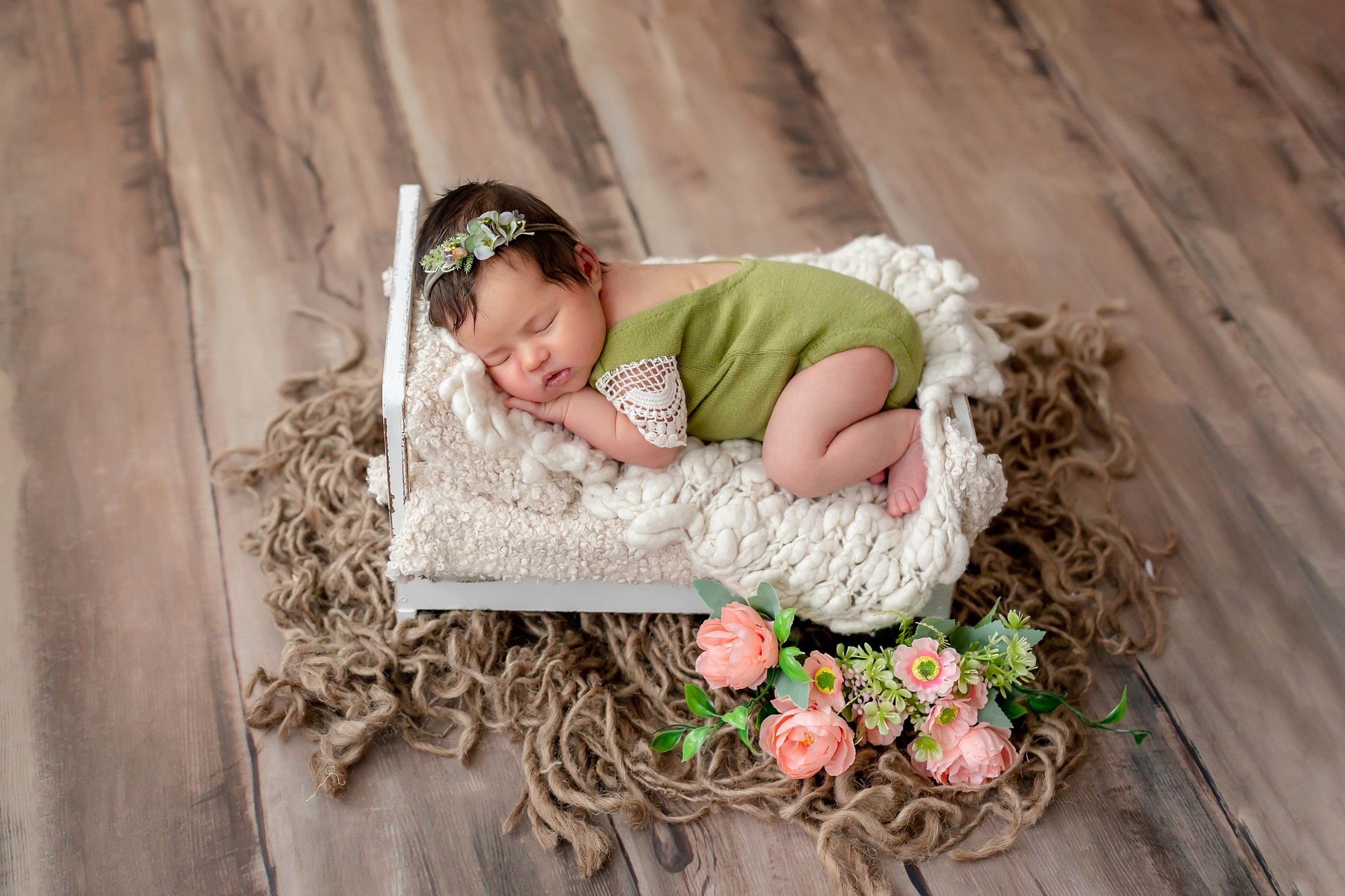 Новорожденные до 28 дней. Фотограф новорожденных в Тюмени