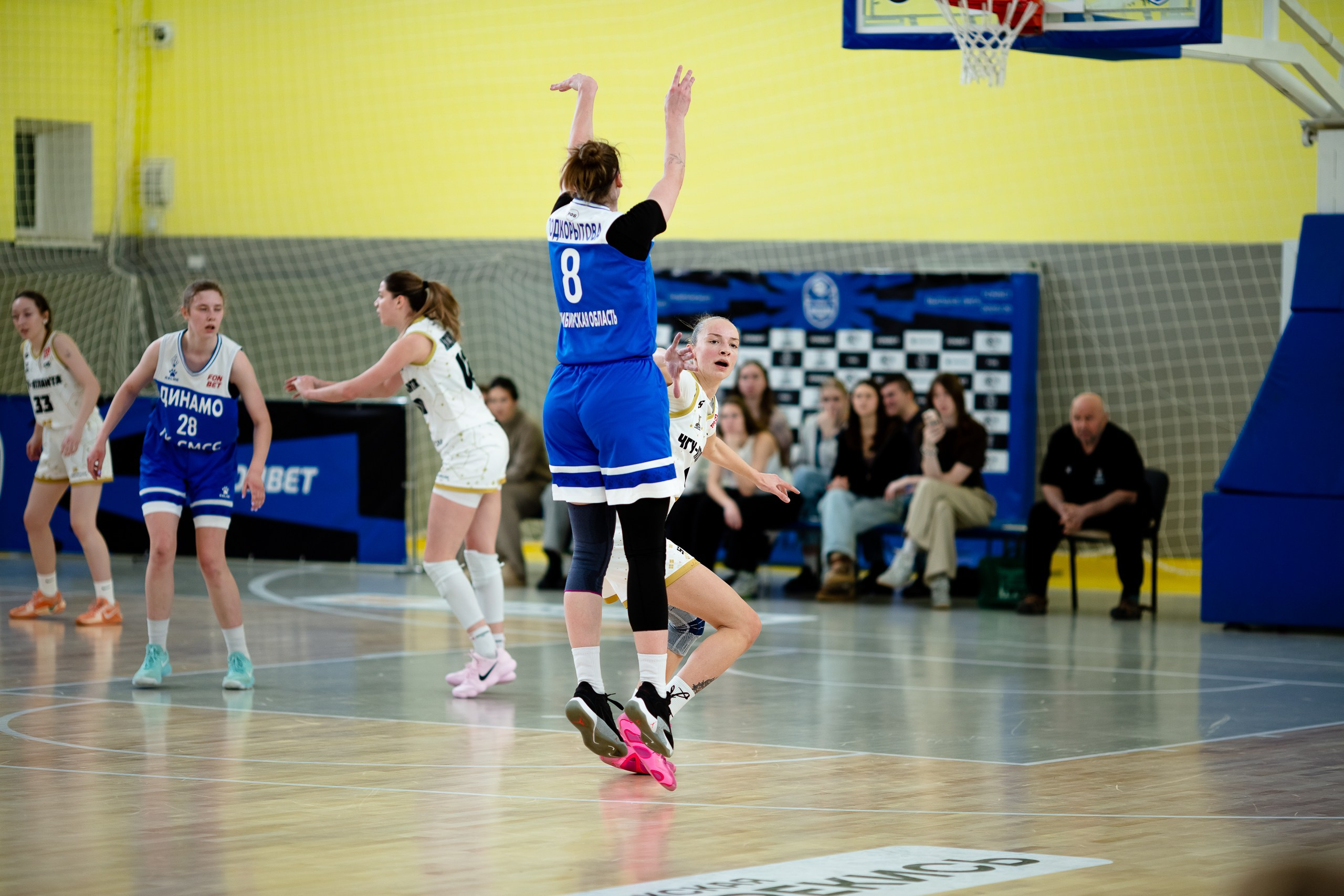 ЧГУ-Атланта — Динамо / 1 игра. Фотография