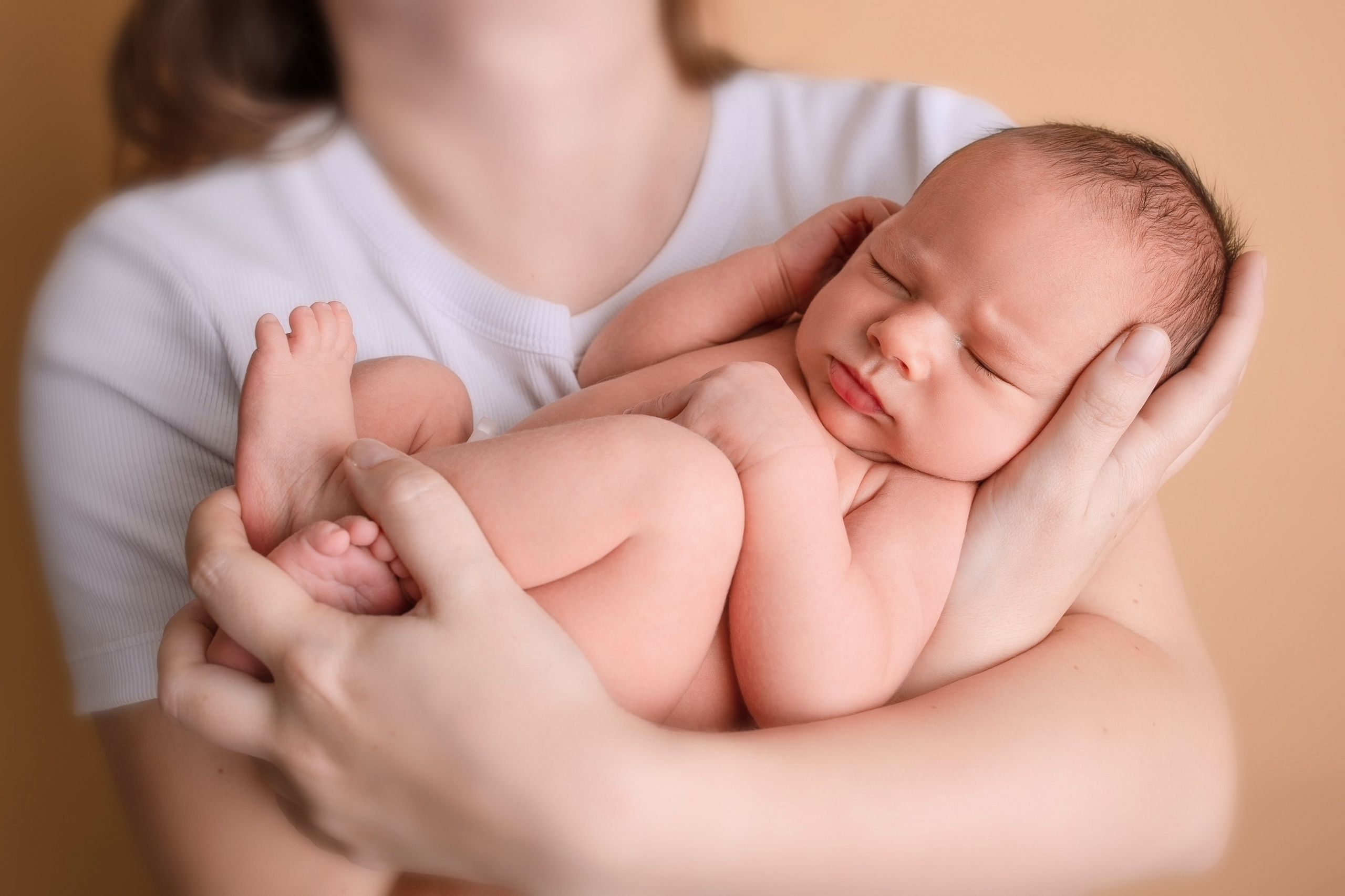 Нежная и милая фотосессия первых дней жизни Вашего ребенка в Минске. Фотограф новорождённых Минск — стоимость newborn фотосессии в Минске