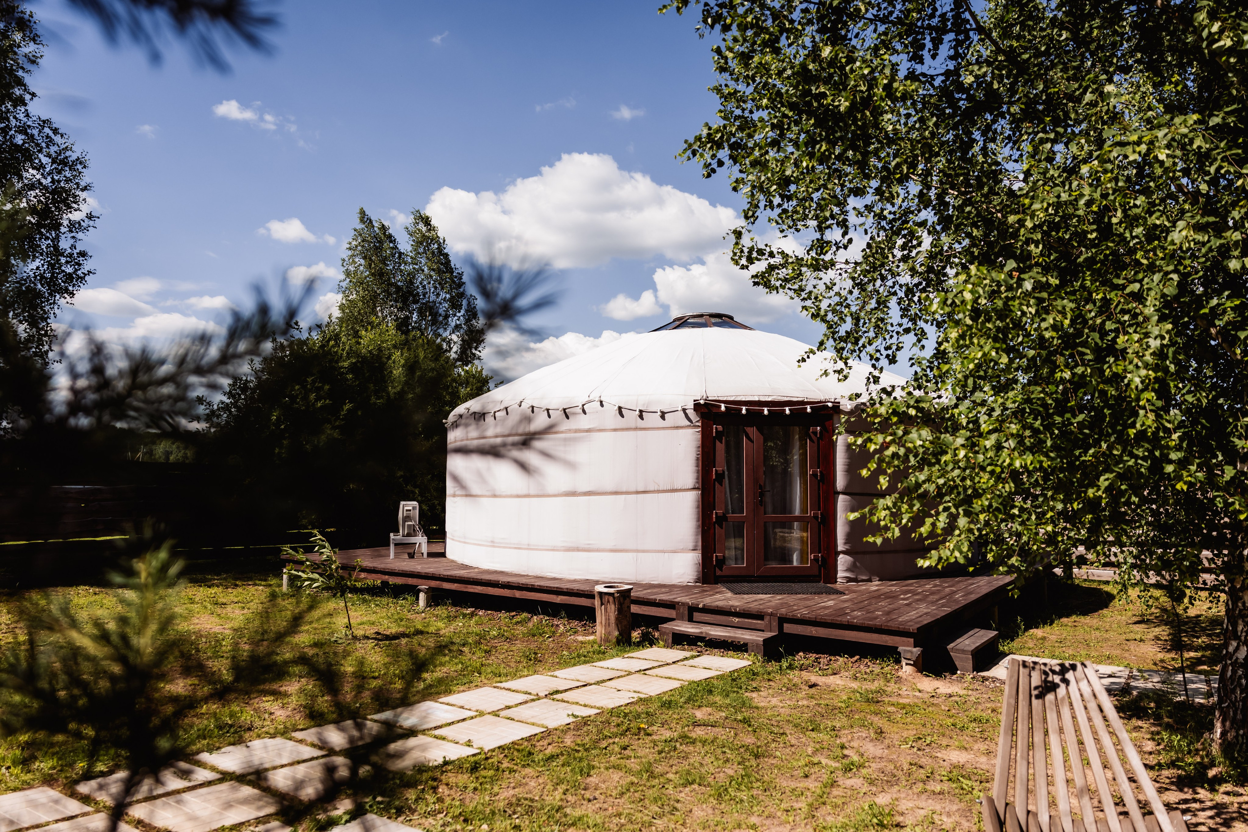 БЕРЕЗКА ВИЛАДЖ | Глэмпинг в Коломне | Юрта «Янтарная». ФОТОГРАФ ИРИНА ШАМАТАВА