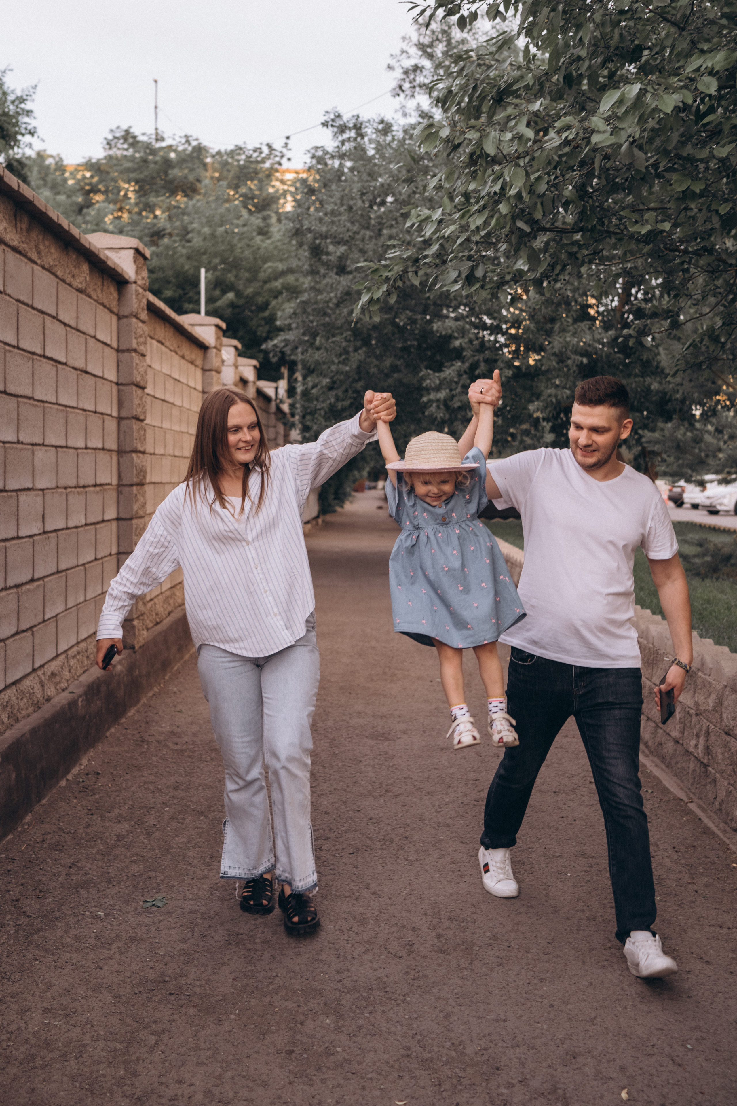 Андрей Дарья Агата. Надежда Виховская — семейный фотограф в Астане