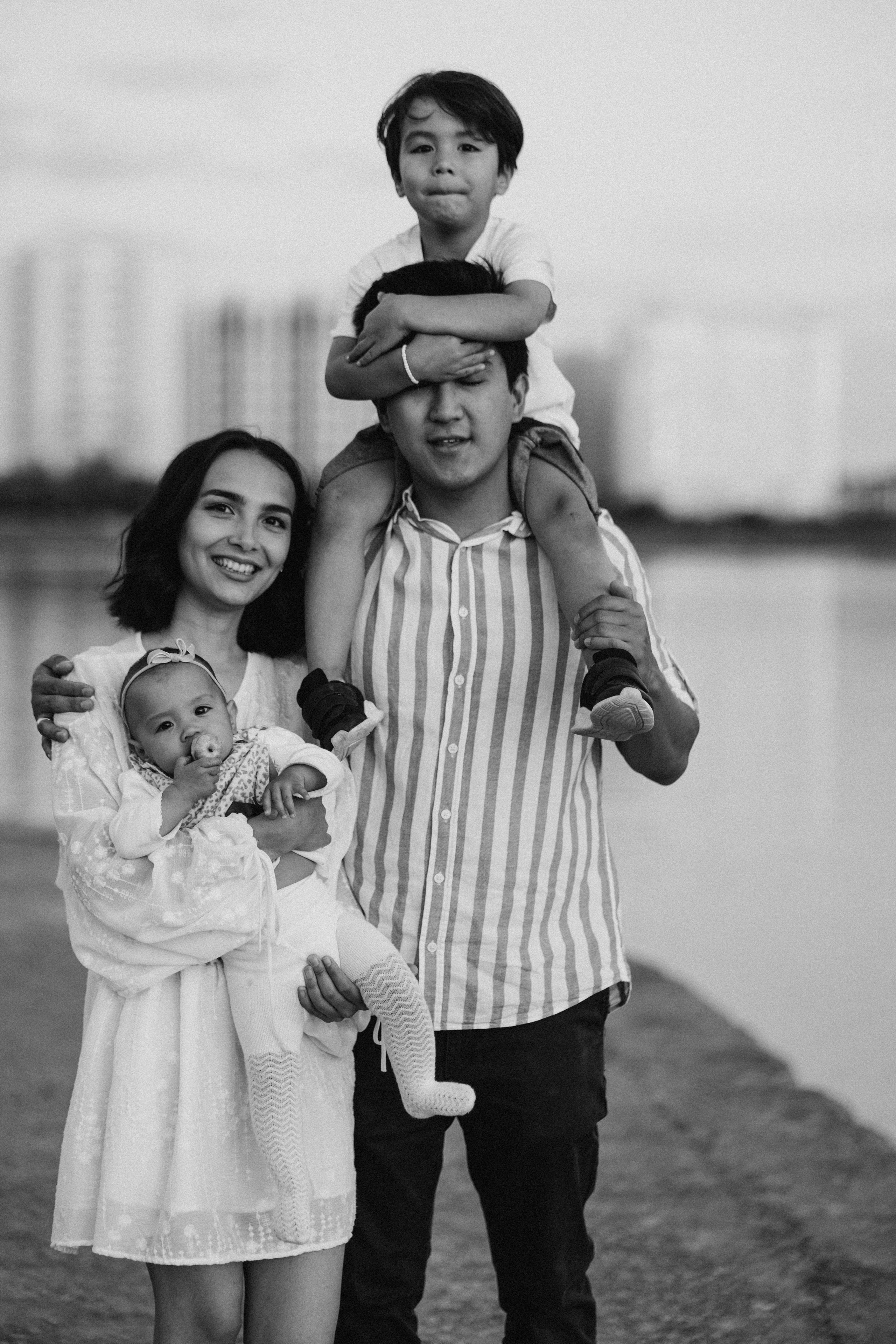 Алинур, Аниса, Жан, Луа. Надежда Виховская — семейный фотограф в Астане