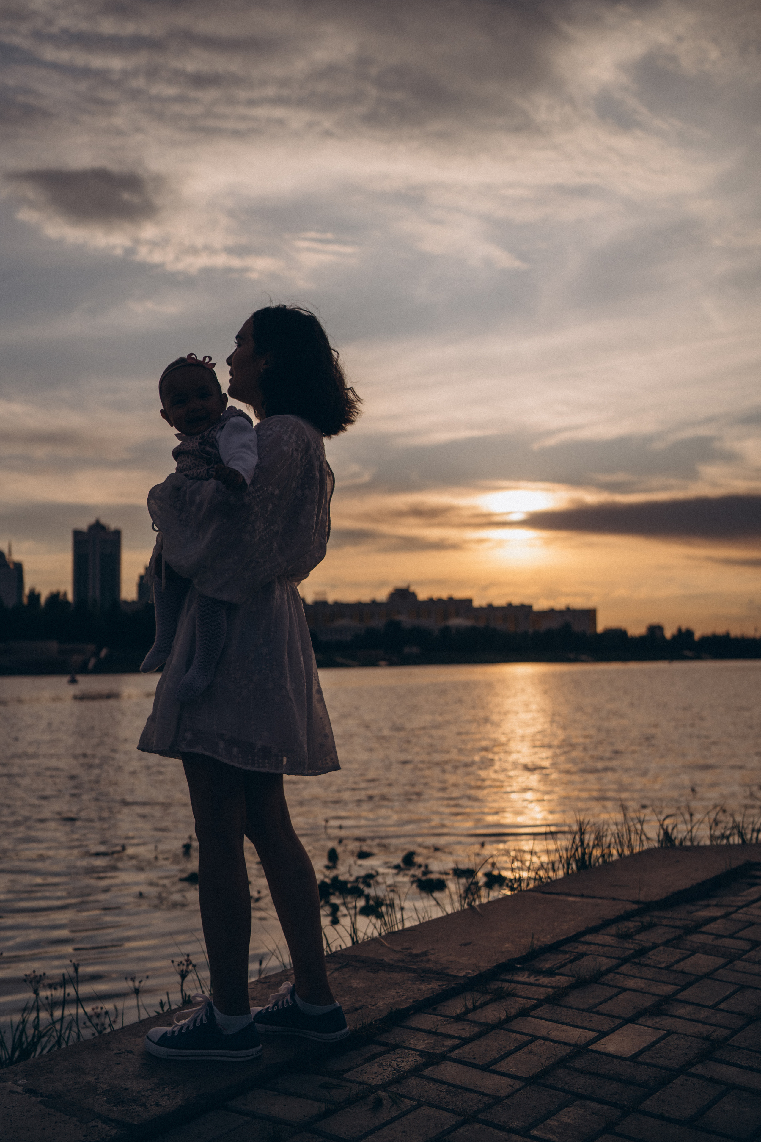 Алинур, Аниса, Жан, Луа. Надежда Виховская — семейный фотограф в Астане