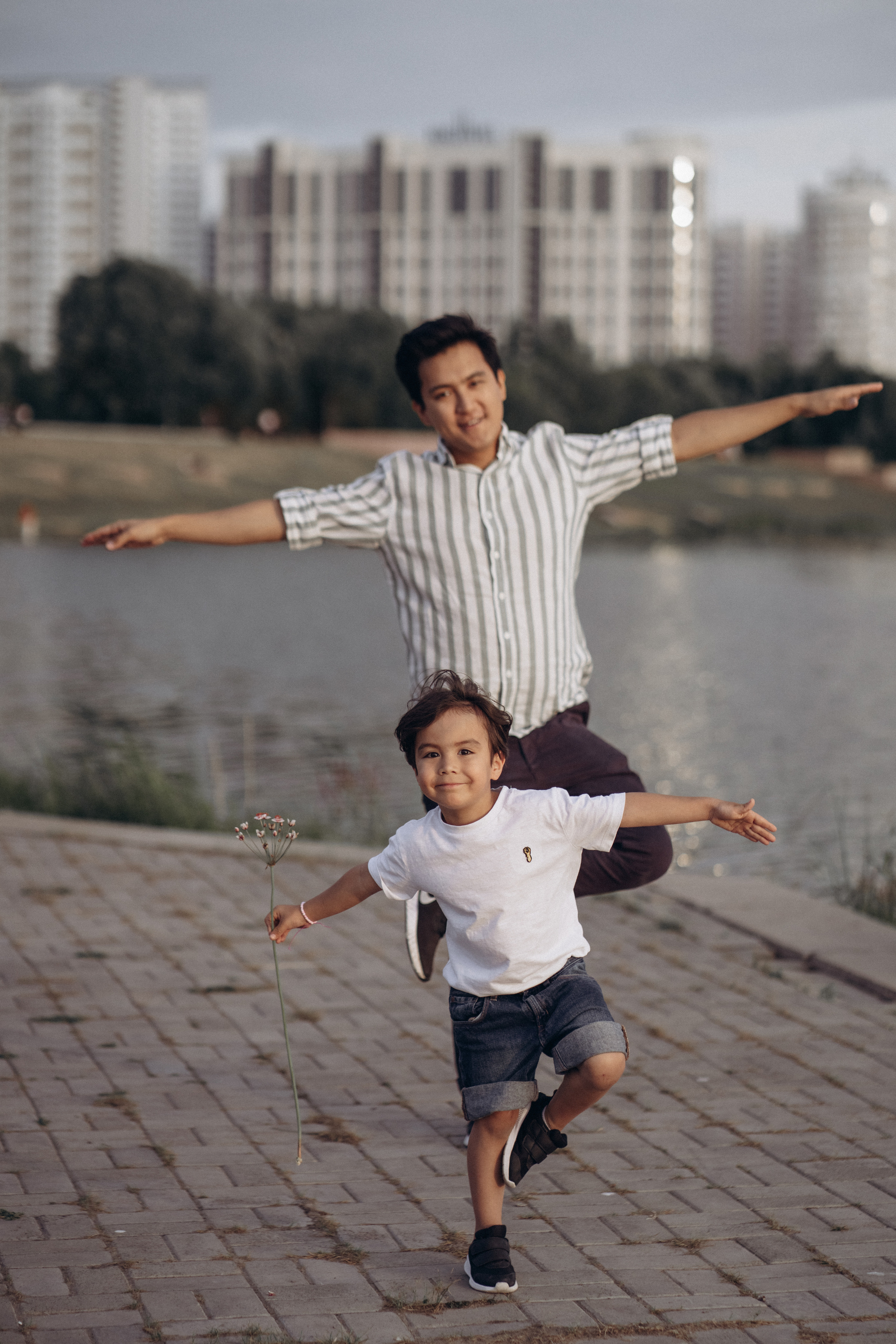 Алинур, Аниса, Жан, Луа. Надежда Виховская — семейный фотограф в Астане