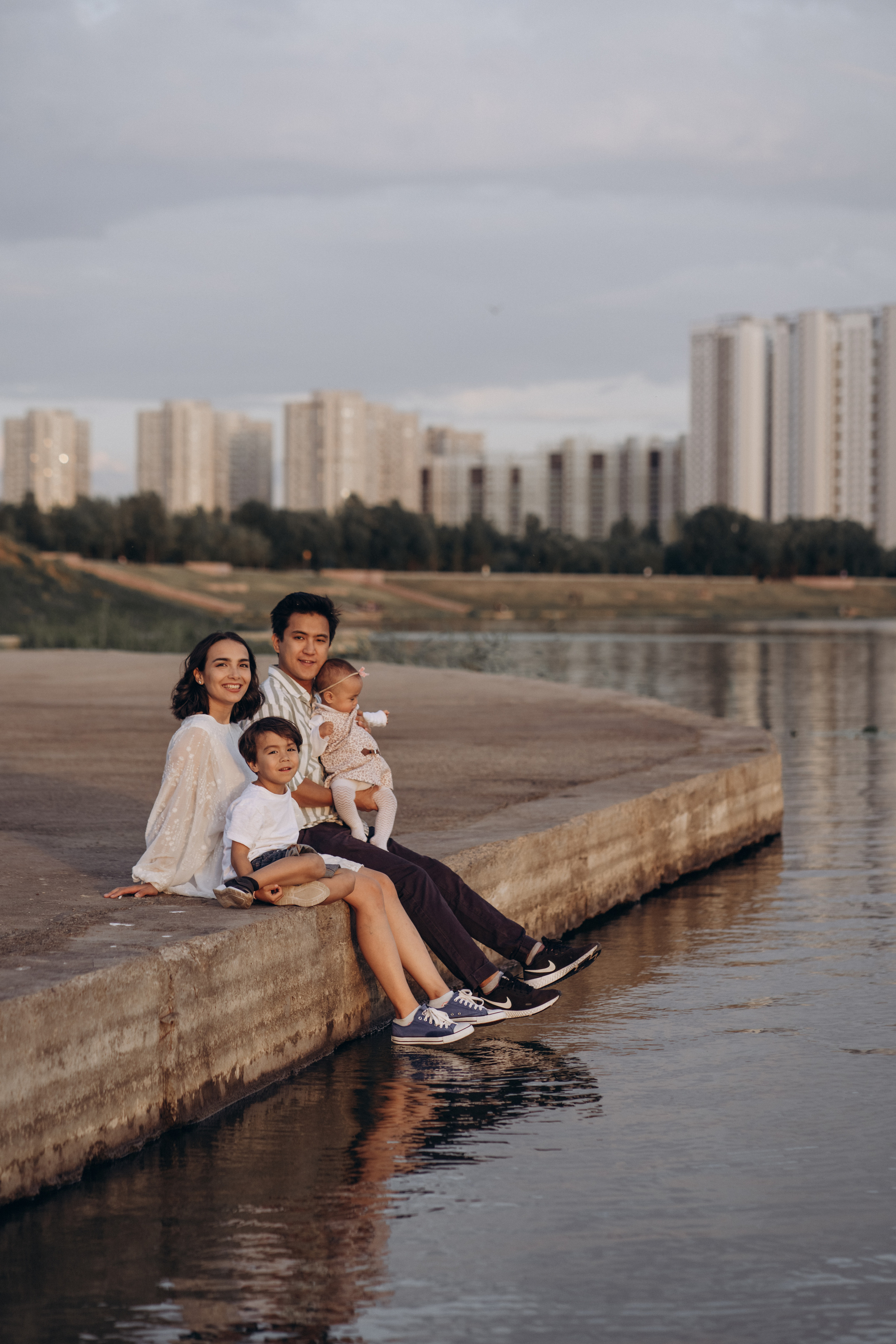 Алинур, Аниса, Жан, Луа. Надежда Виховская — семейный фотограф в Астане