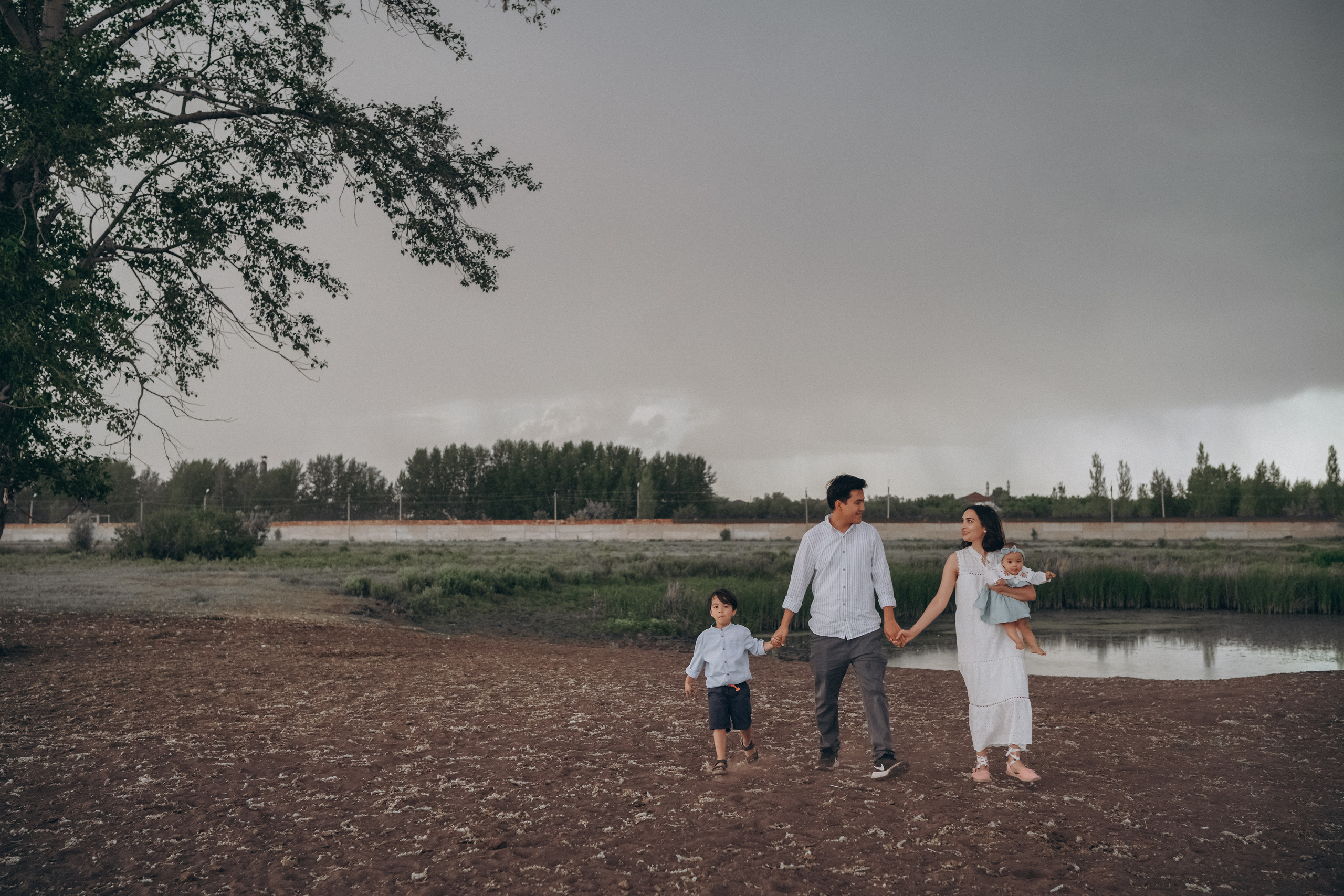 Алинур, Аниса, Жан, Луа. Надежда Виховская — семейный фотограф в Астане