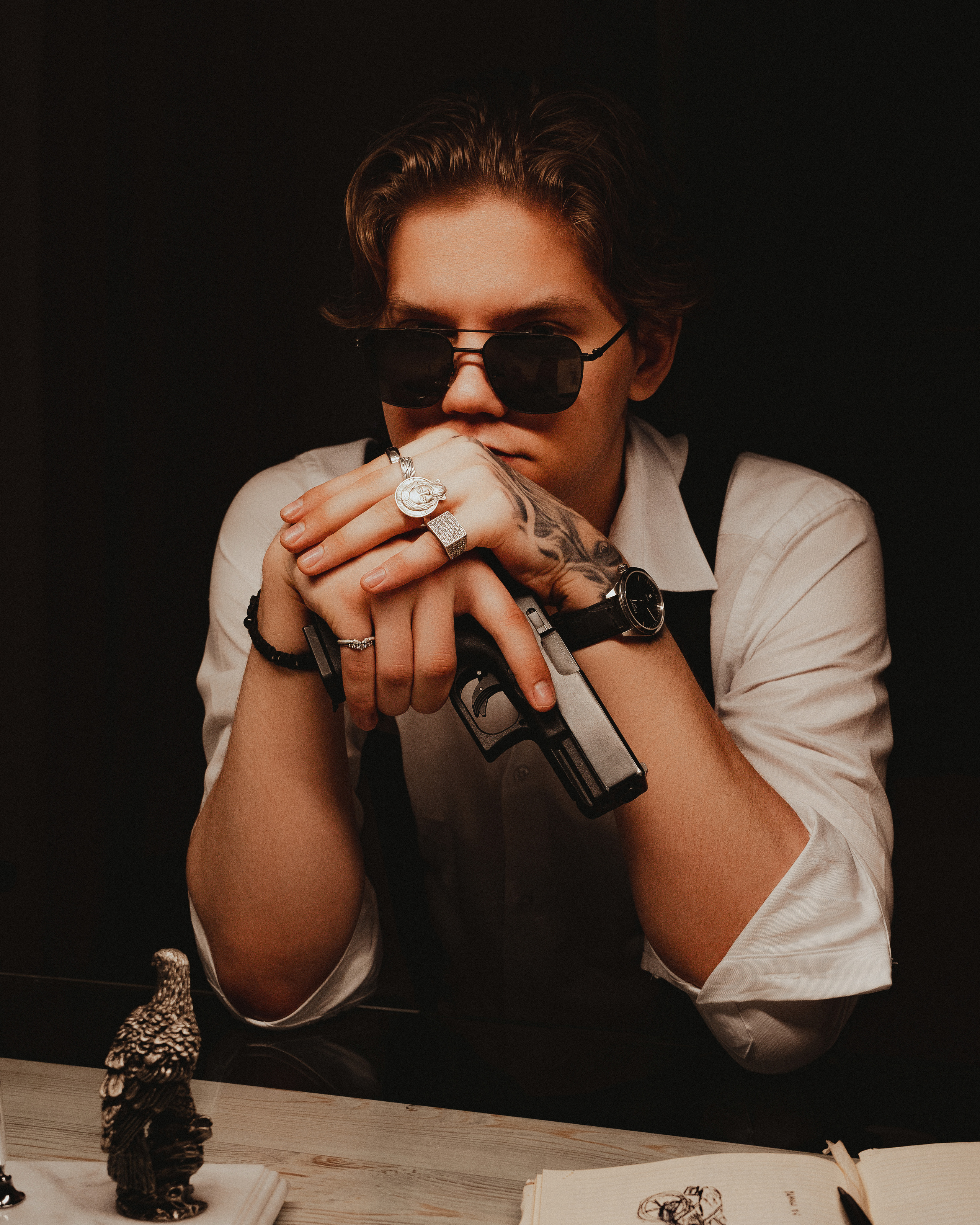 Фотограф Москва. NOIZOMAX Художественный фотограф в Дубай