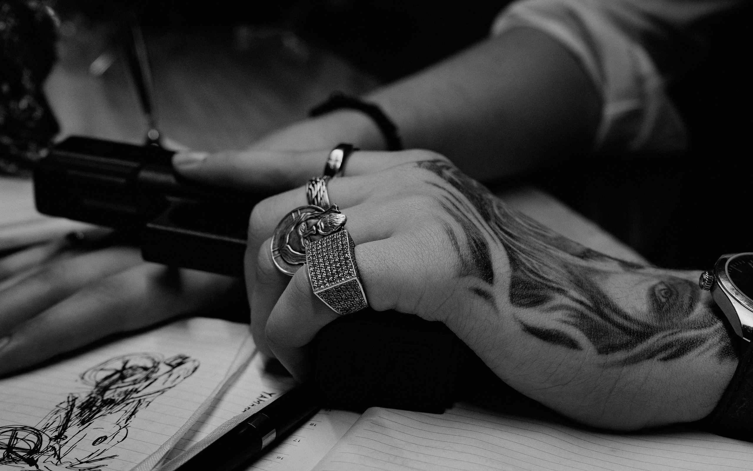 Портфолио. NOIZOMAX Художественный фотограф в Дубай