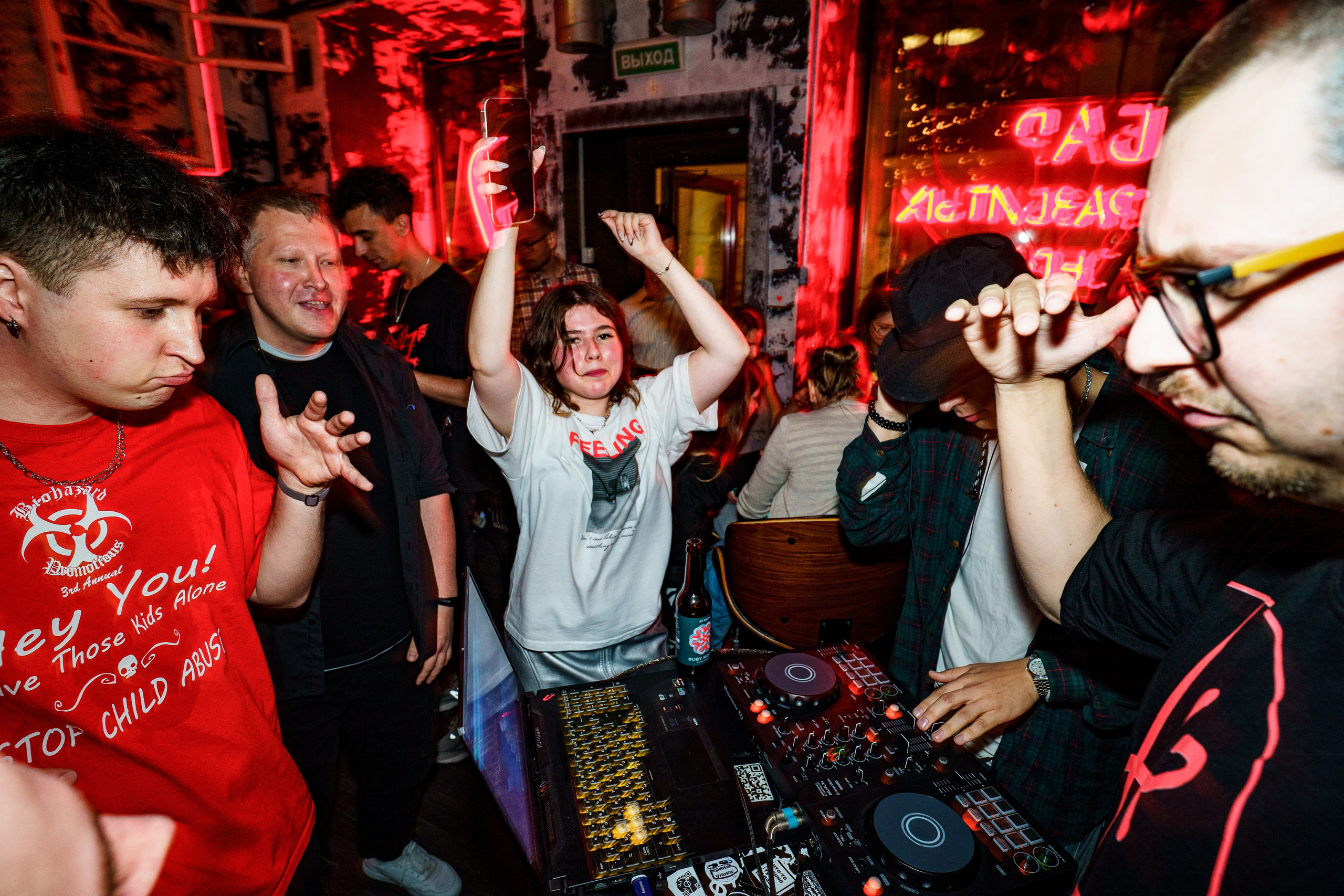 Бар разбитых сердец — 10/12 DJ's. Концертный и репортажный фотограф в Санкт-Петербурге Слава Пахомов