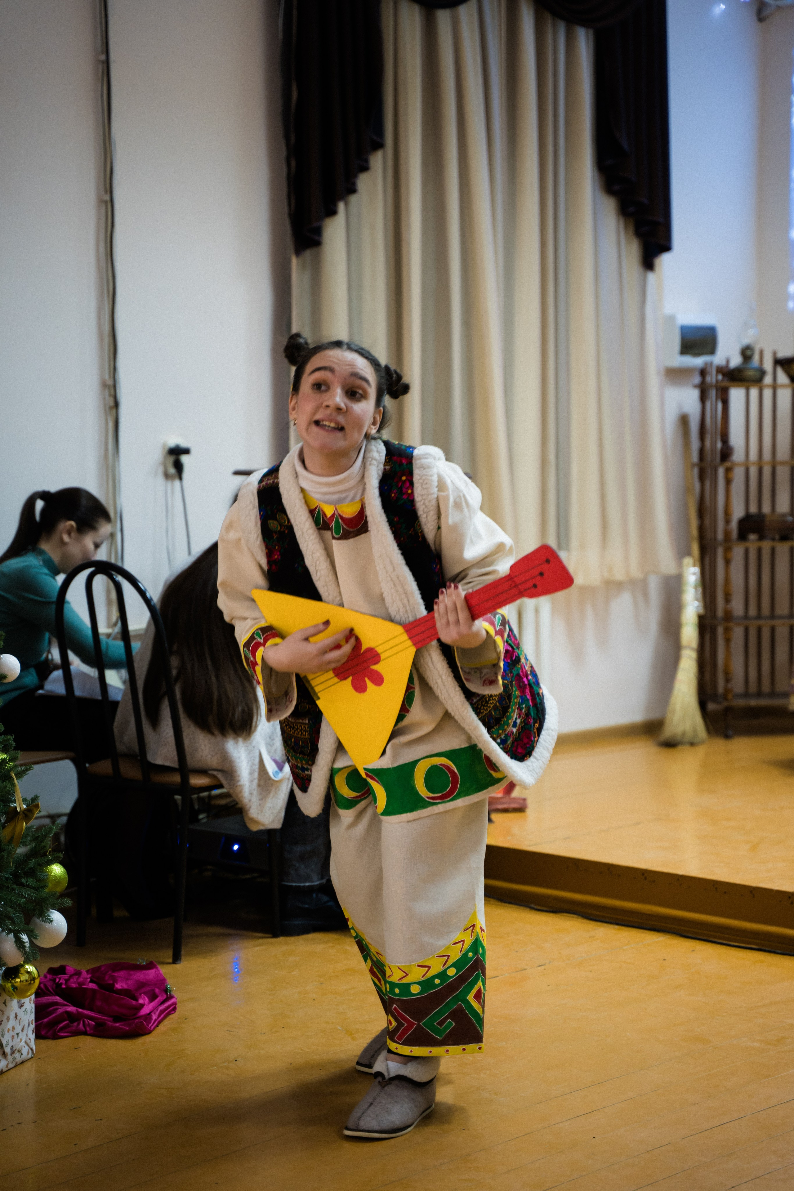 Детский утренник МОУ «СОШ № 4»