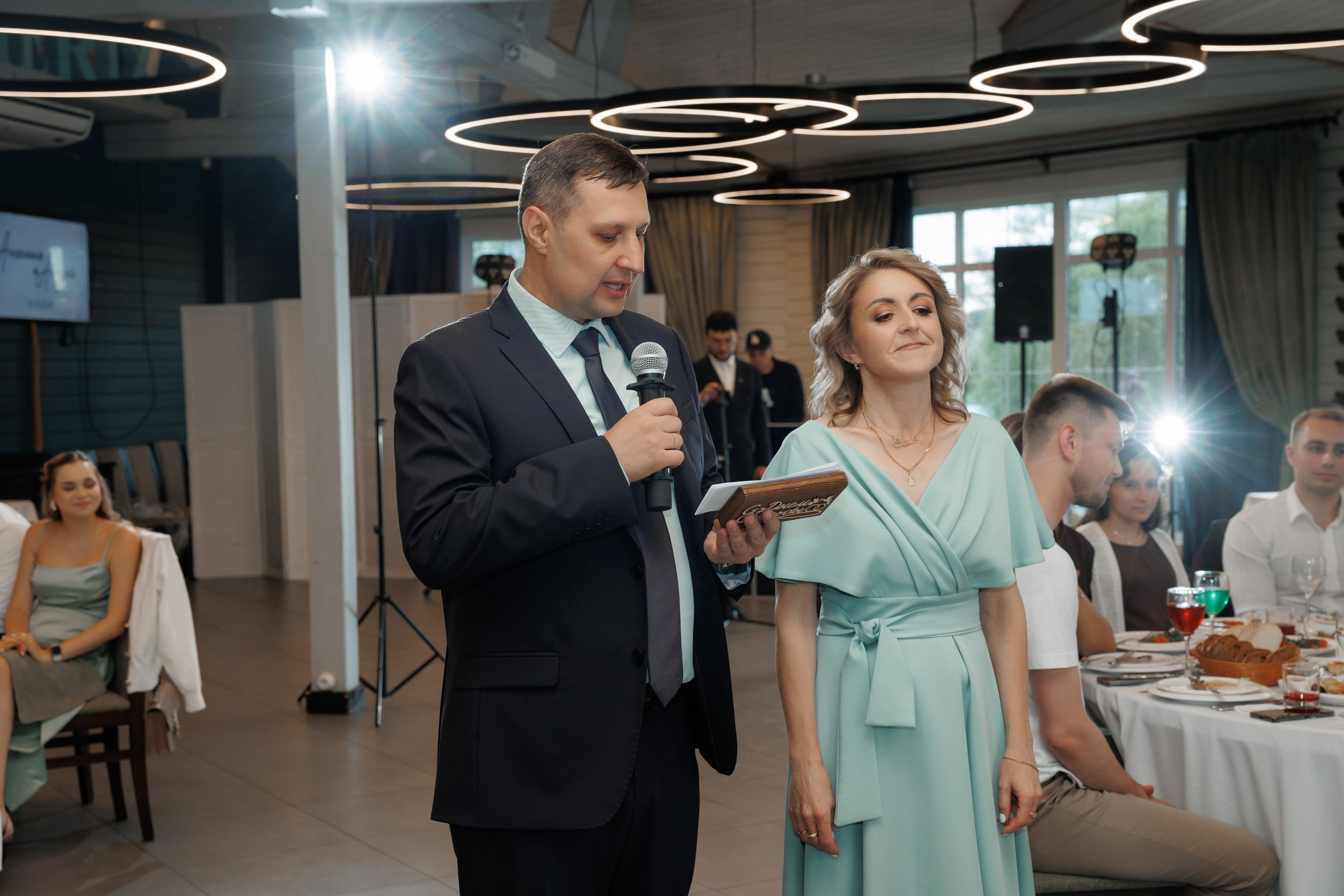 Регистрация в отеле Fish Point, ЗАГС Бутово, прогулка в Остафьево. Свадебный и репортажный фотограф (Москва, Королев и другие)