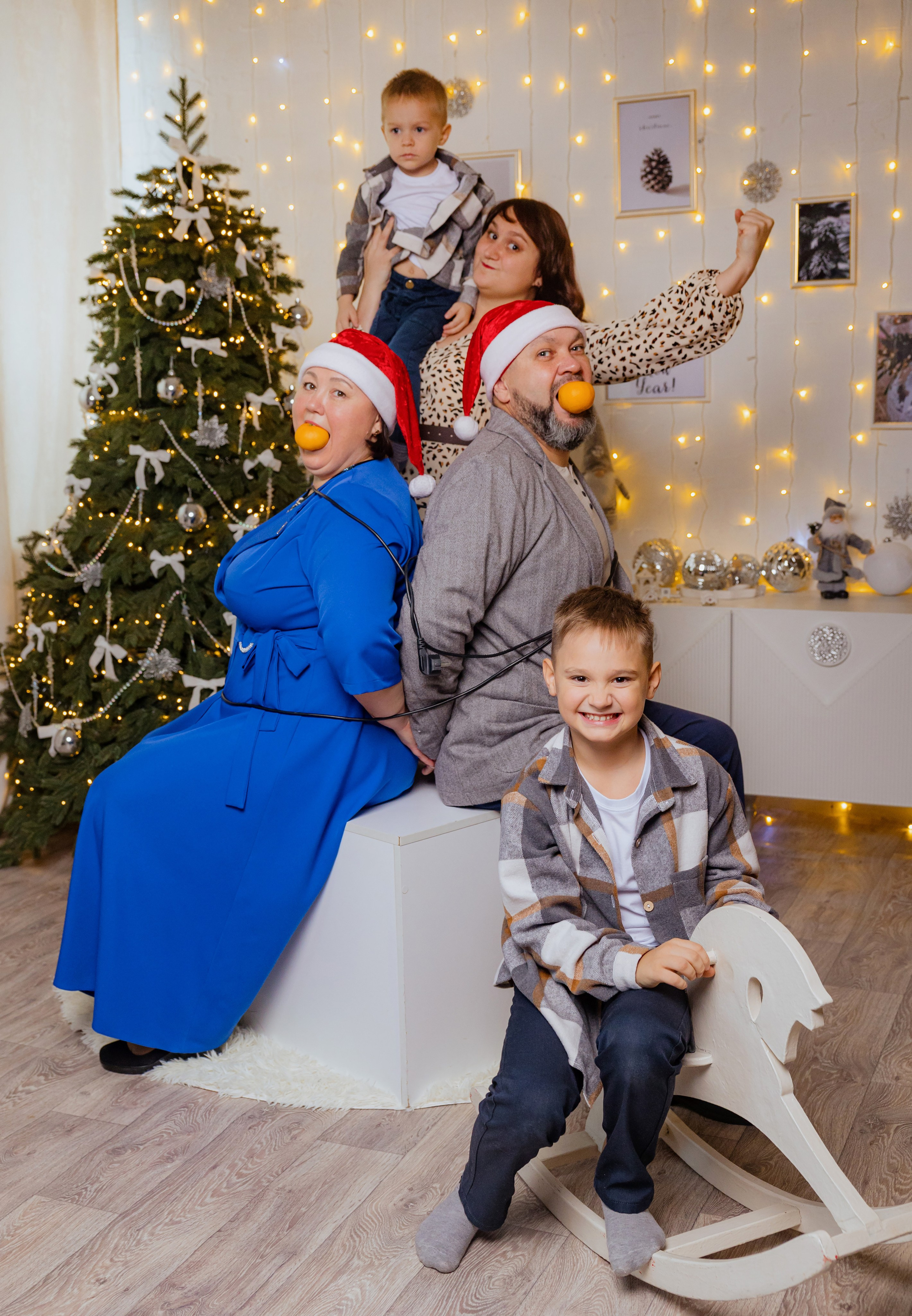 Новогодние фотосъёмки. Фотограф Петров Александр Свадьбы, Съемка в студии, Выпускные альбомы г. Балашов