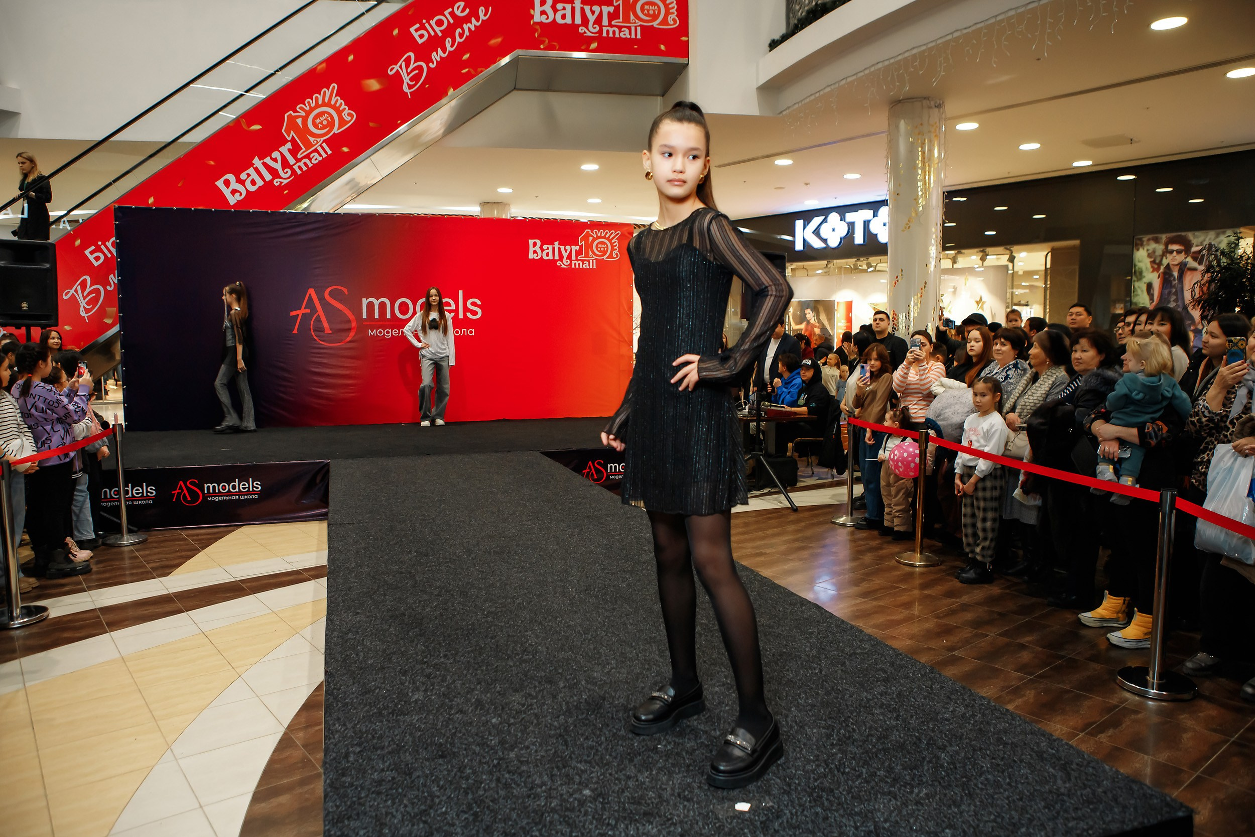 Fashion Show модельной школы AS Models. Кипятком Павлодар