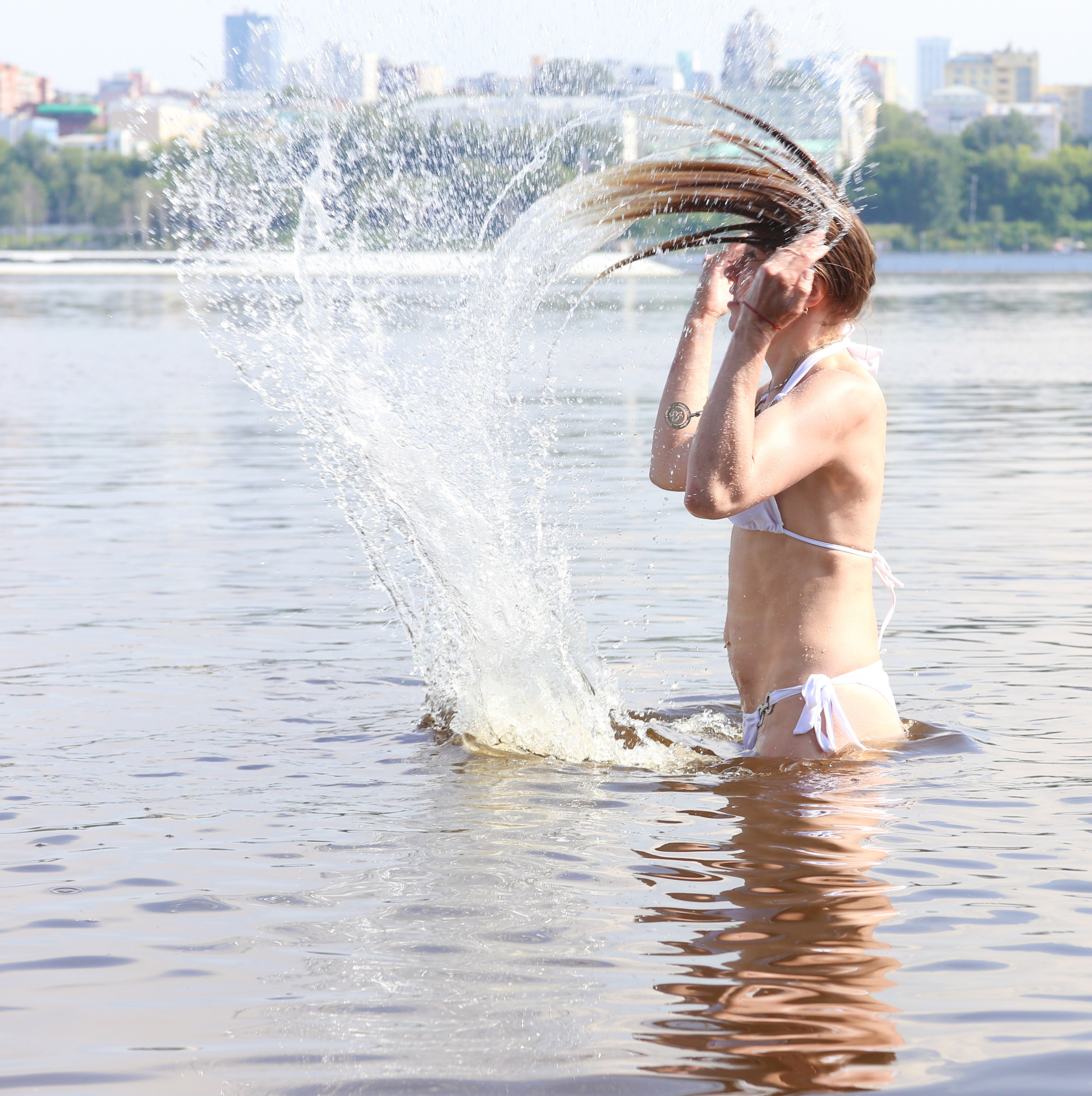 Катя на пляже. Фотограф Пермь. Фотосессия в фотостудии Перми и на свежем воздухе