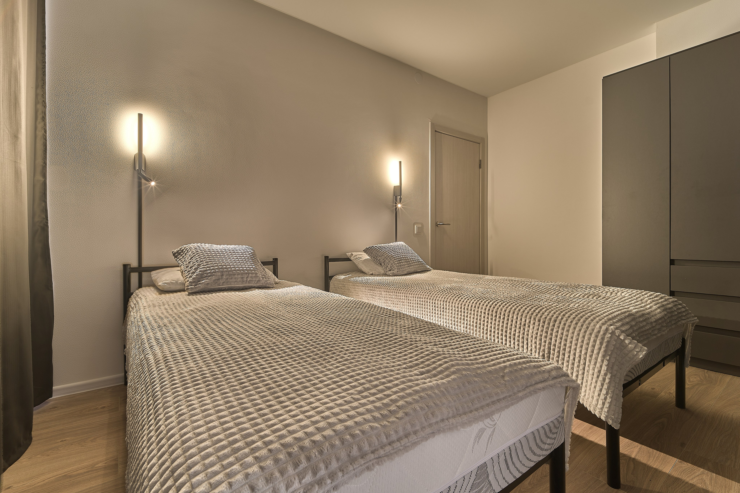 «Евро-трешка» для посуточной сдачи. Заказчик АН «Борисов». Главная