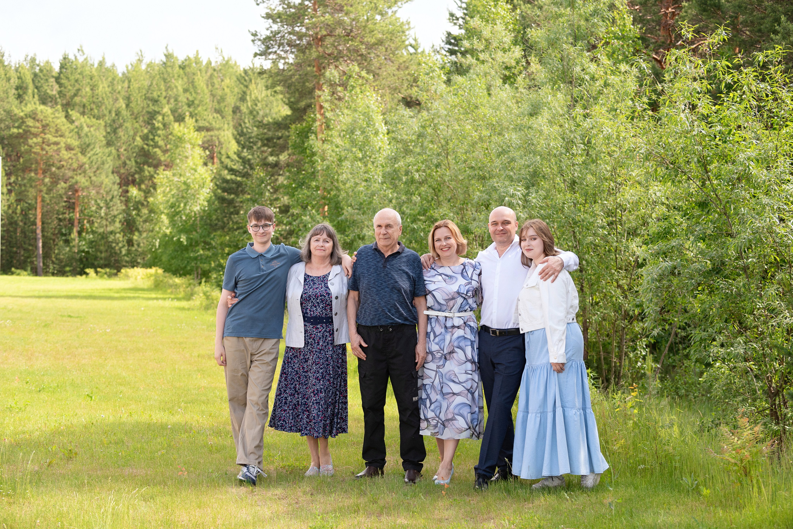Семейная прогулка в парке Кедровый Лог. Детский и семейный фотограф в Сургуте и Нефтеюганске Анна Старцева