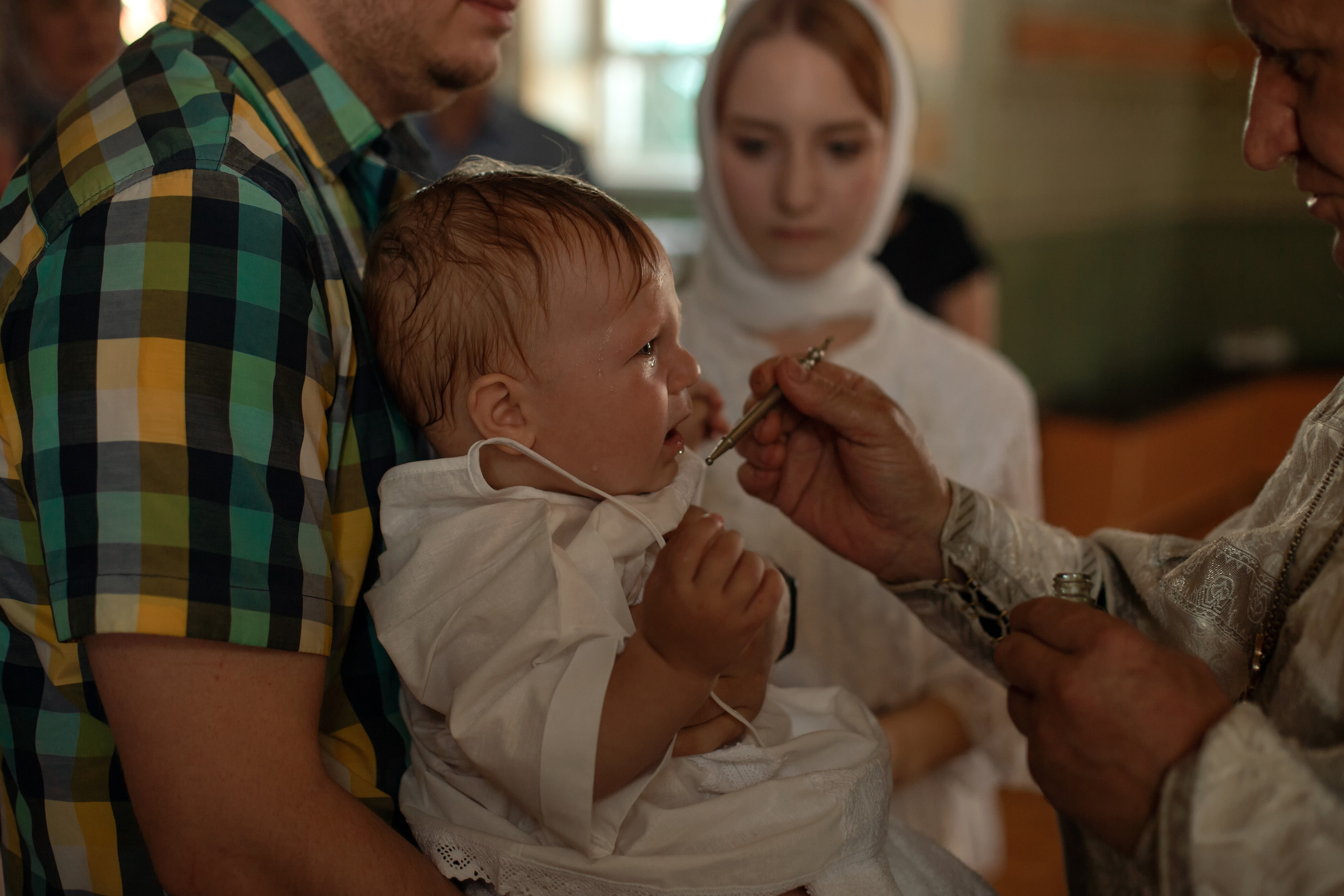 Крещение Артёма Приход храма Иоанна Богослова. Фотограф новорожденных Оренбург Оксана Трофимова