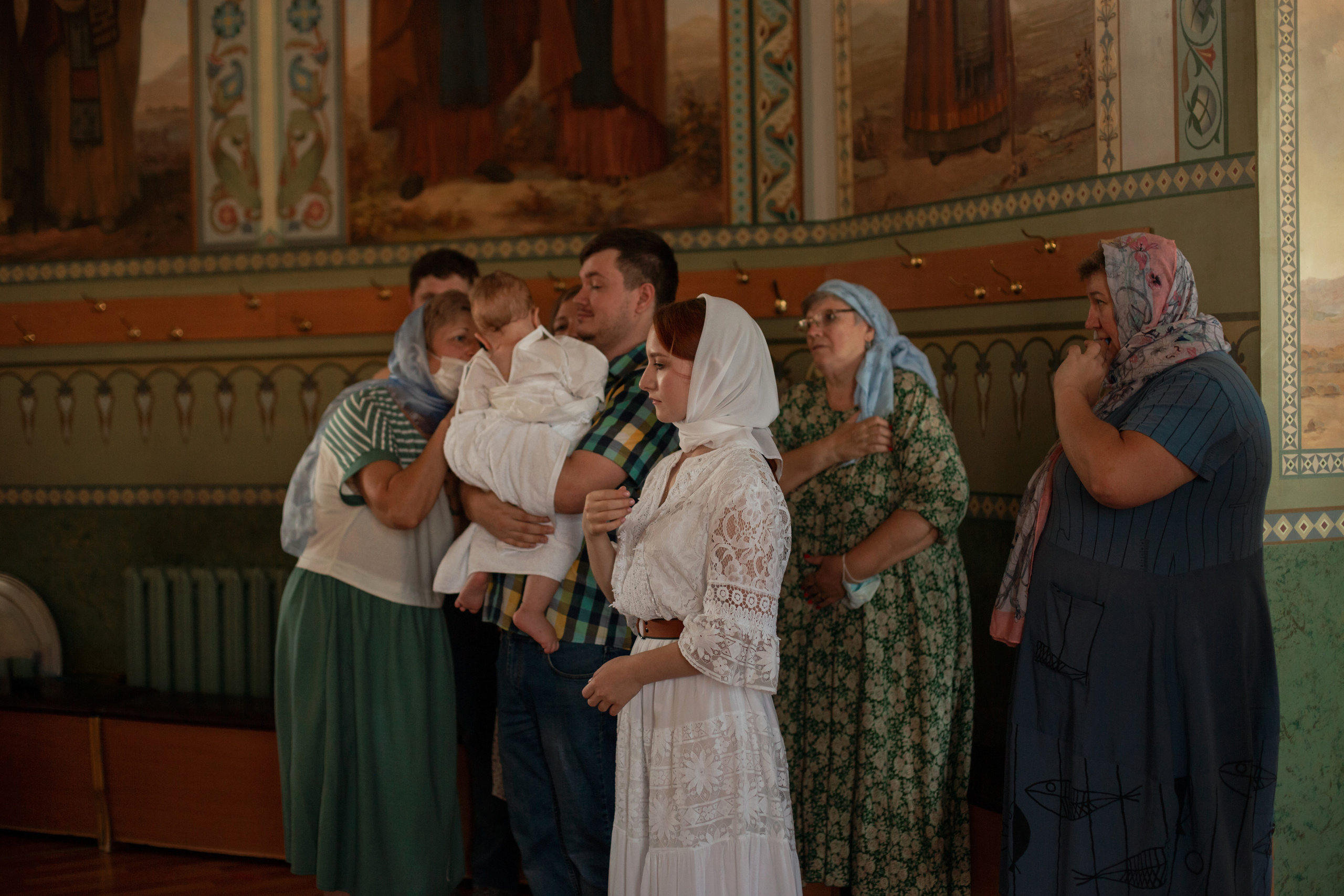 Крещение Артёма Приход храма Иоанна Богослова. Фотограф новорожденных Оренбург Оксана Трофимова