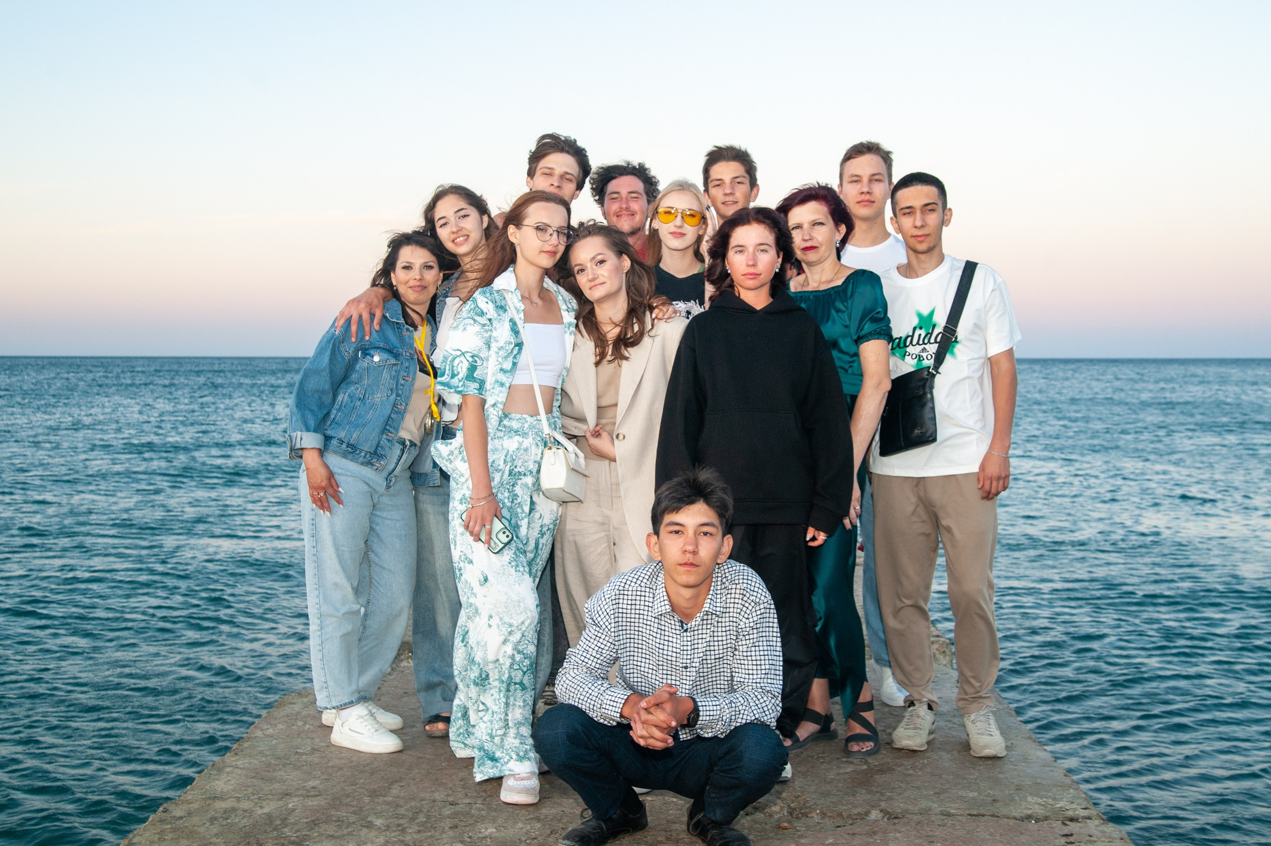 Выпускной МАОУ СОШ № 17 им. Эдуарда Есаяна. Свадебный и семейный фотограф Денис Лукьянов в Краснодаре, Краснодарском крае и Республике Крым