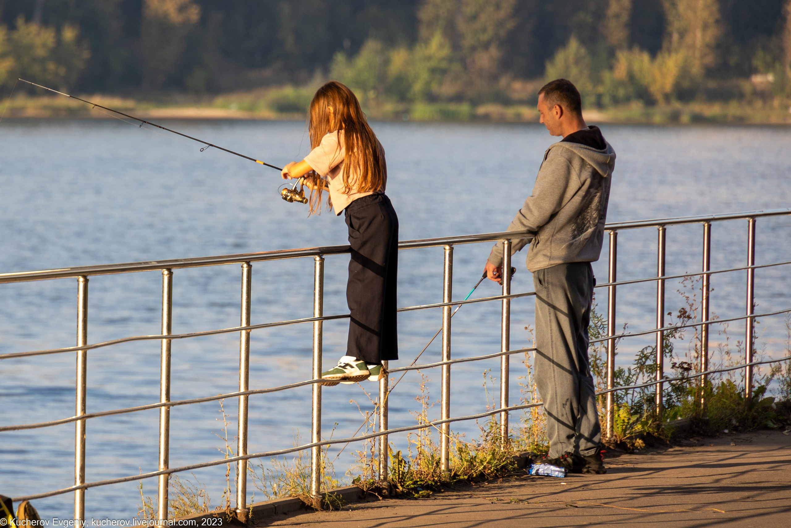 Девочка-рыбак. Кучеров Евгений. Фотограф
