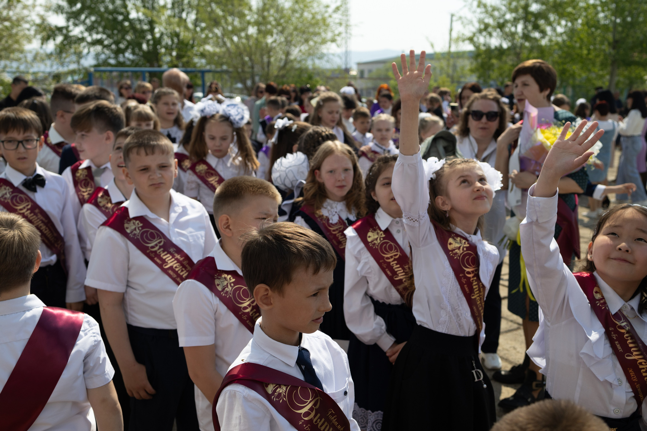 Выпускной 2024. 4 класс. Фотограф Юлия Левандовская, п.Ясногорск