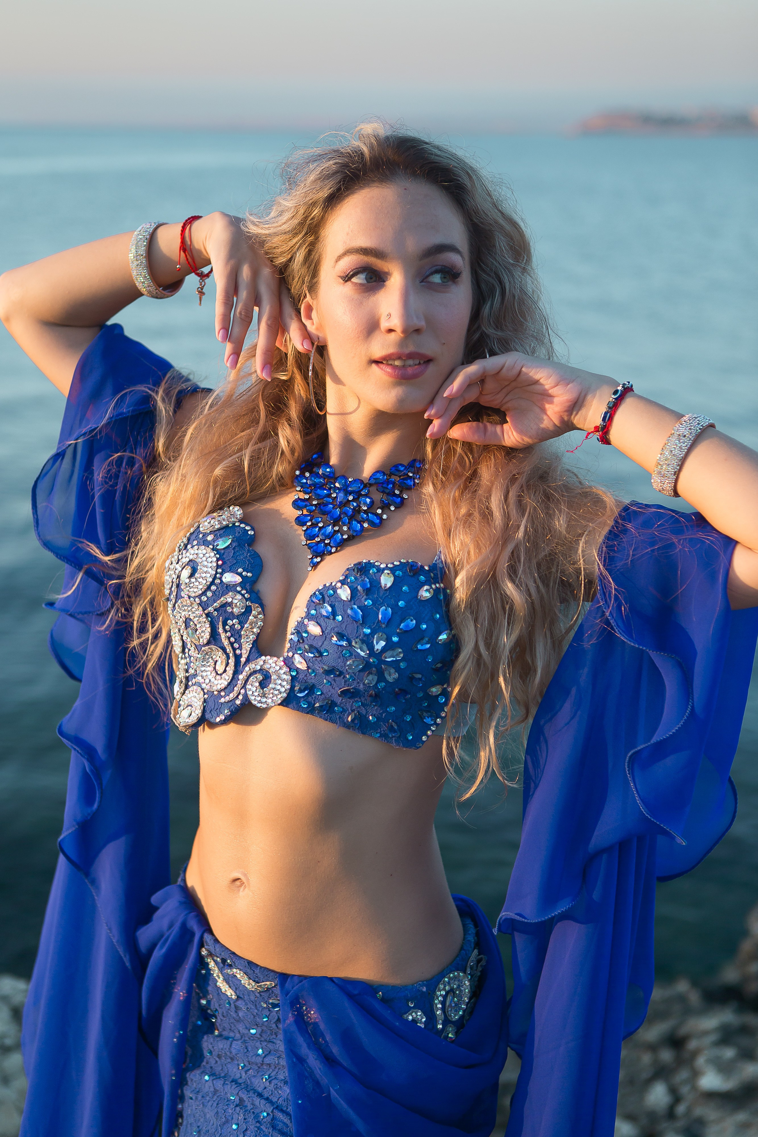 Восточные танцы на берегу Херсонеса. Фотограф в Севастополе и Крыму Антон Попков