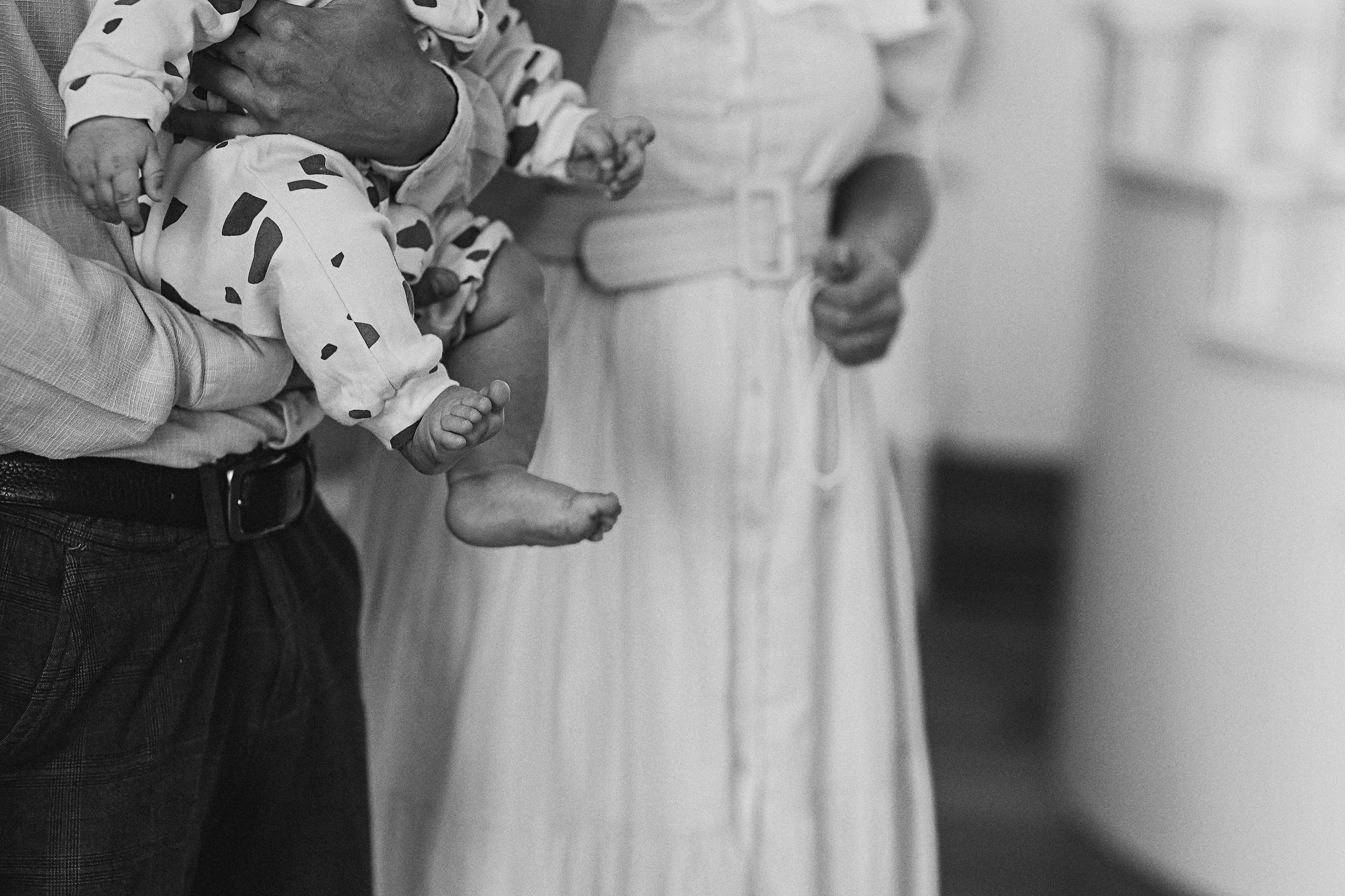 Крещение церковь около моста влюбленных. Семейный фотограф Тюмень, фотограф на роды Салмина Мария