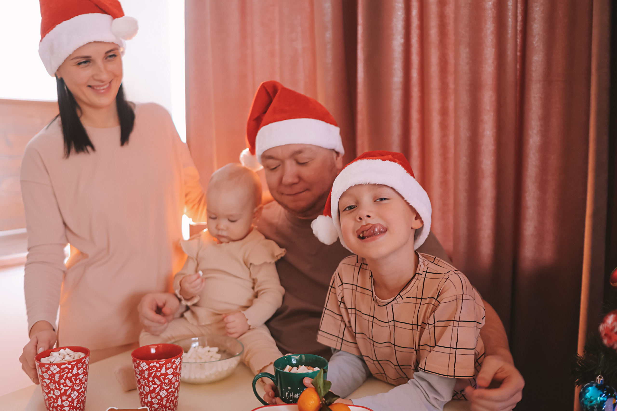 Дома. Семейный фотограф Тюмень, фотограф на роды Салмина Мария