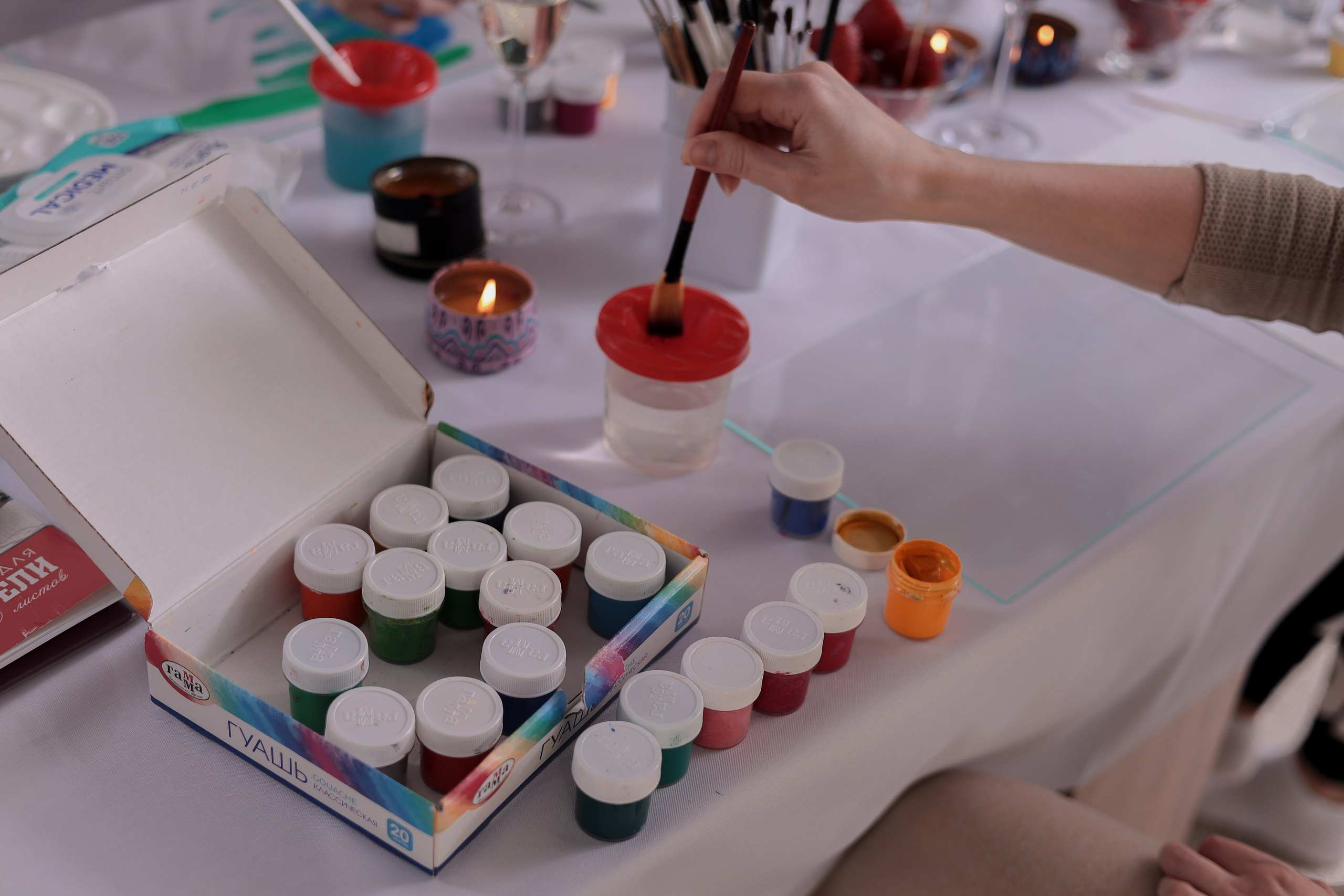 Арт-терапия + аэройога. Фотограф Надршина Лилия