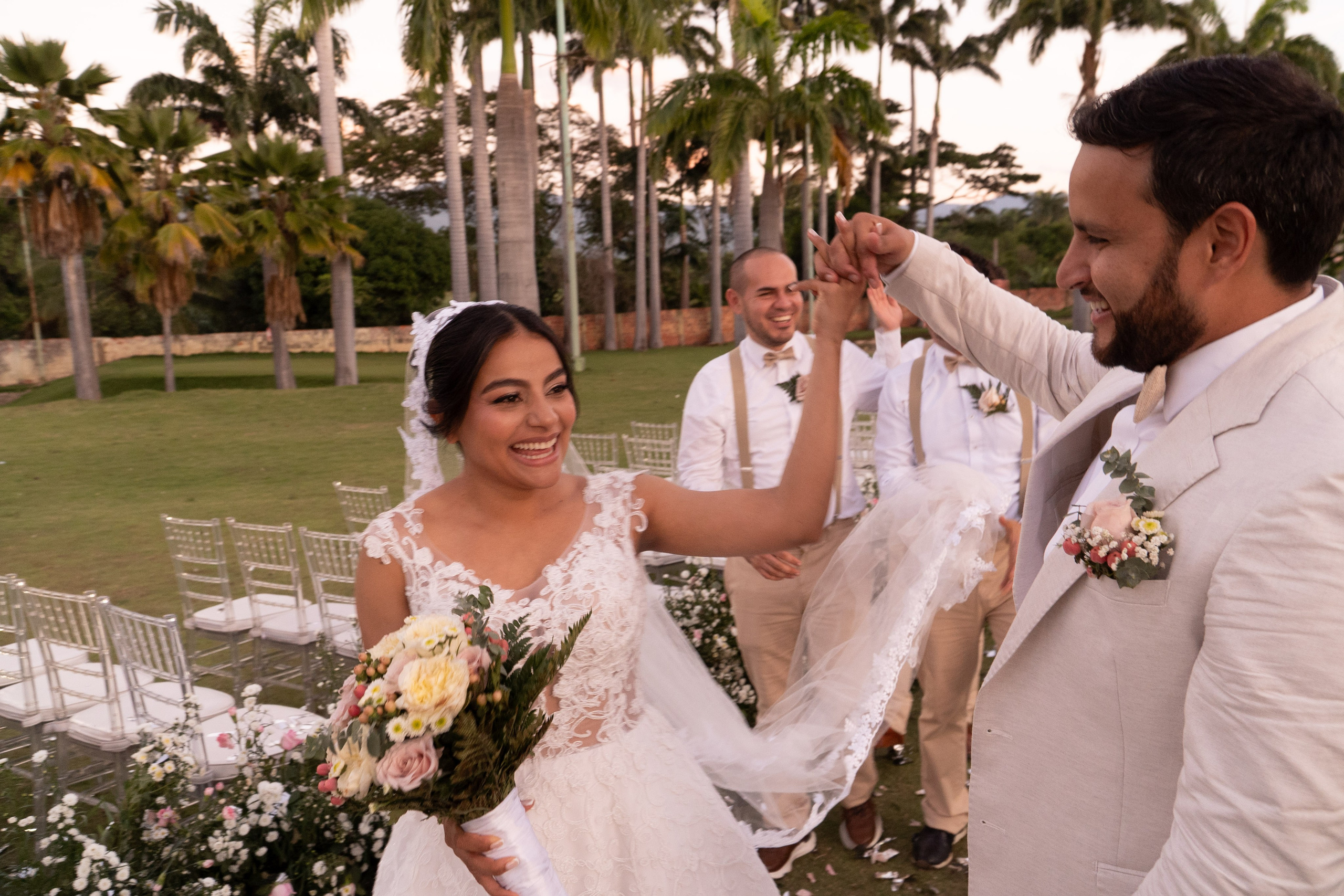 Carola & Gerson. Wedding Photographer in Barcelona and Medellin