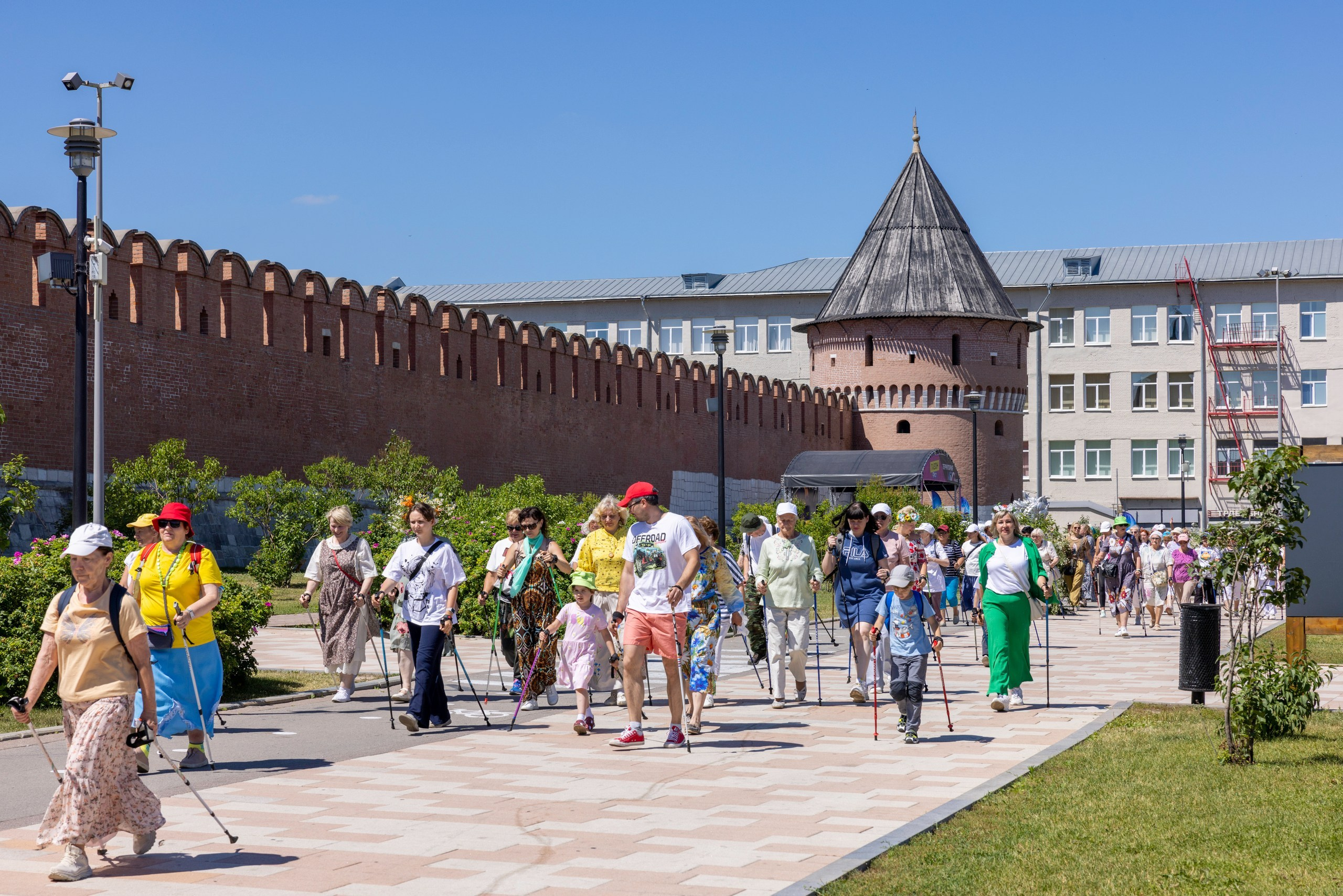 Фестиваль «Ромашковый хоровод». Северная ходьба. Фотограф в Туле Крупский АнДРей. Фотостудия «КАДР71» в Туле