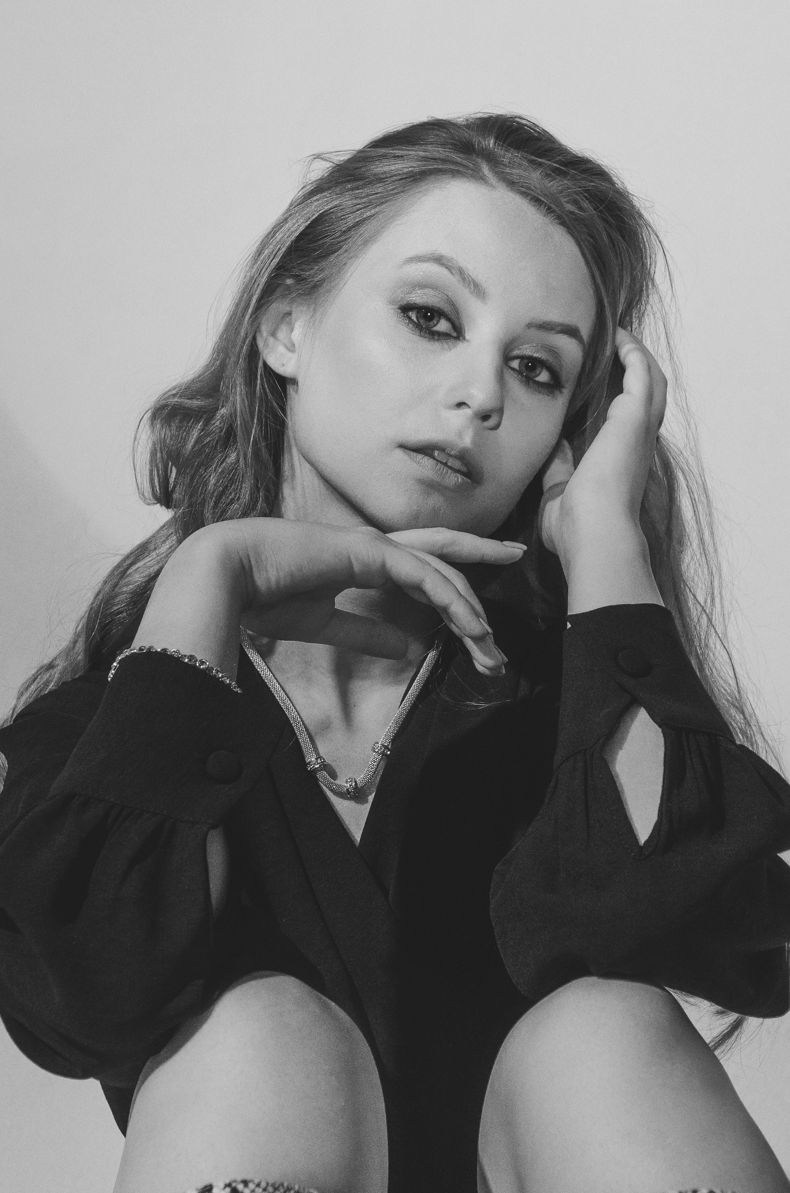 Katya fashion in studio. Family, portrait, content photo in Costa Rica Evgeniya Besprozvannykh