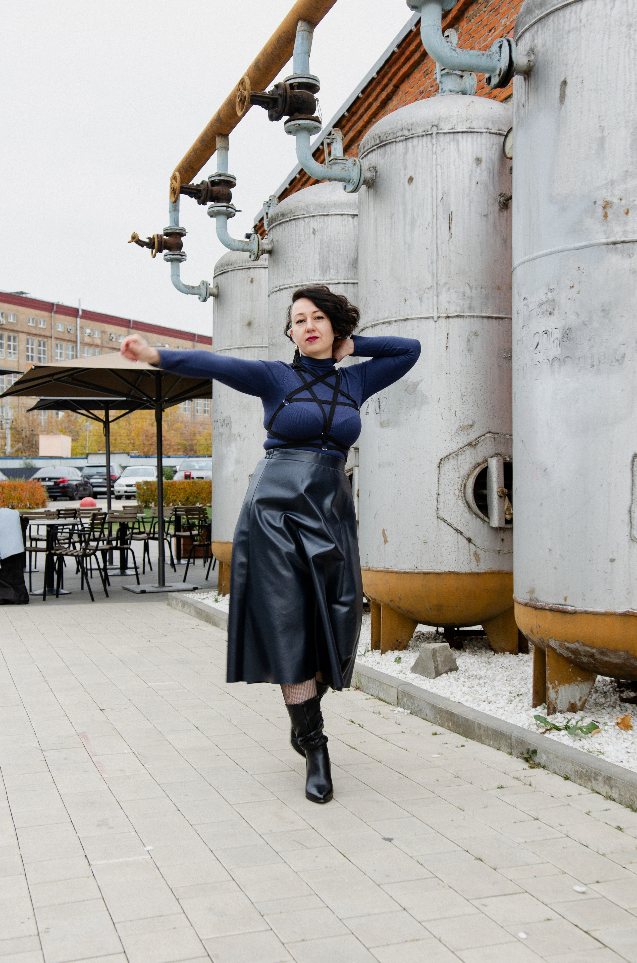 Veronika outdoor walking. Family, portrait, content photo in Costa Rica Evgeniya Besprozvannykh