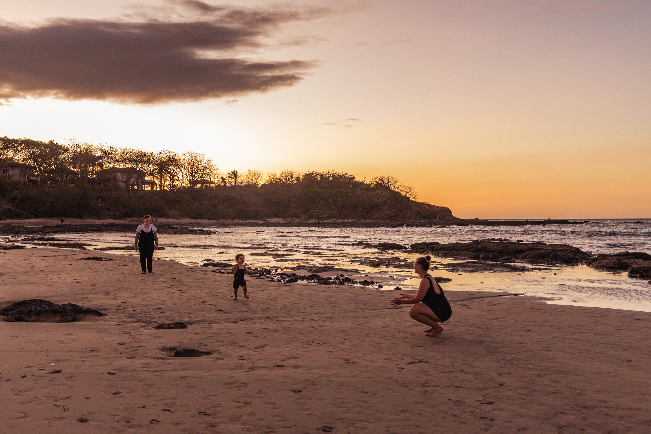 Jaymi family. Family, portrait, content photo in Costa Rica Evgeniya Besprozvannykh