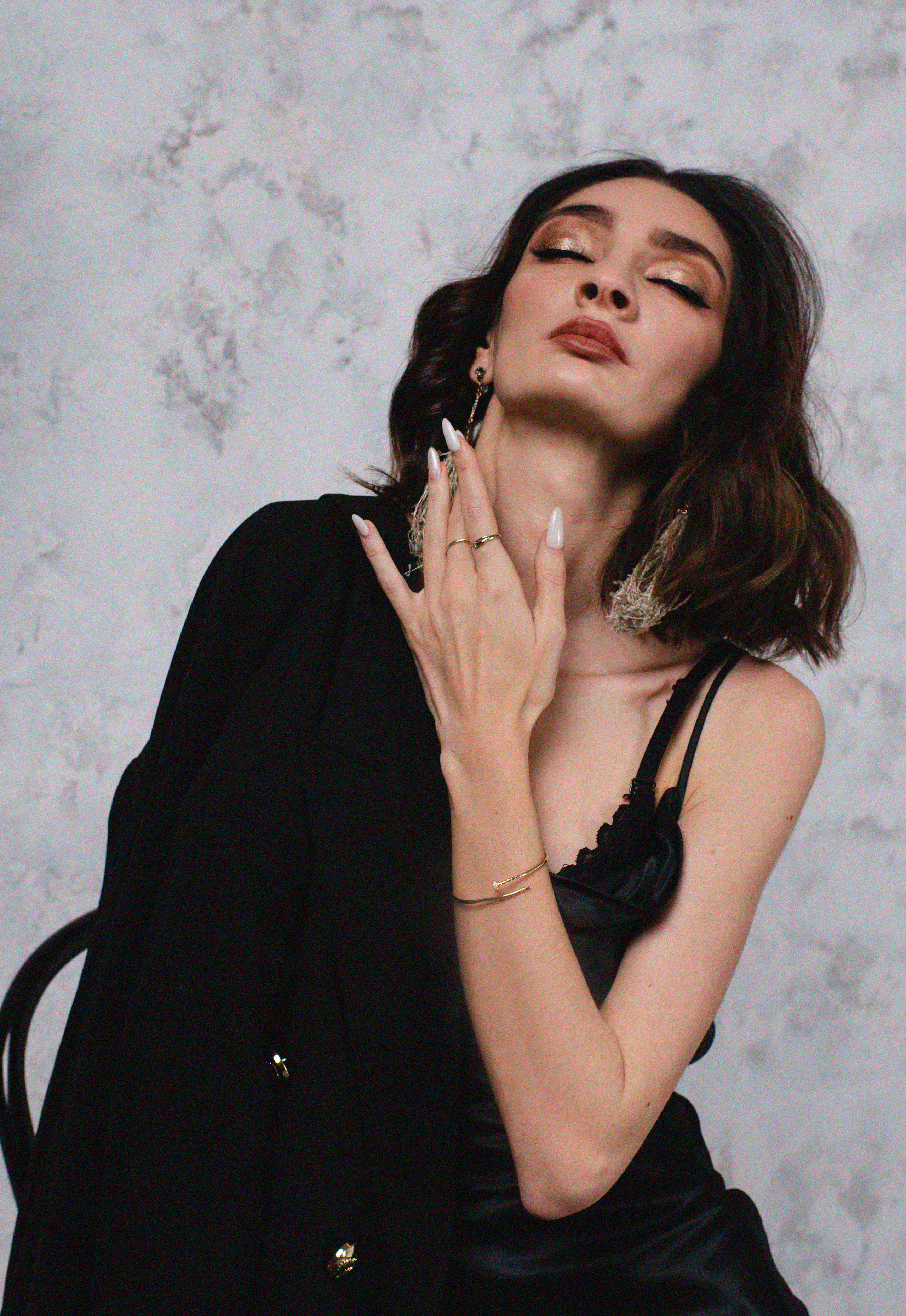 Anna graceful and elegance. Family, portrait, content photo in Costa Rica Evgeniya Besprozvannykh